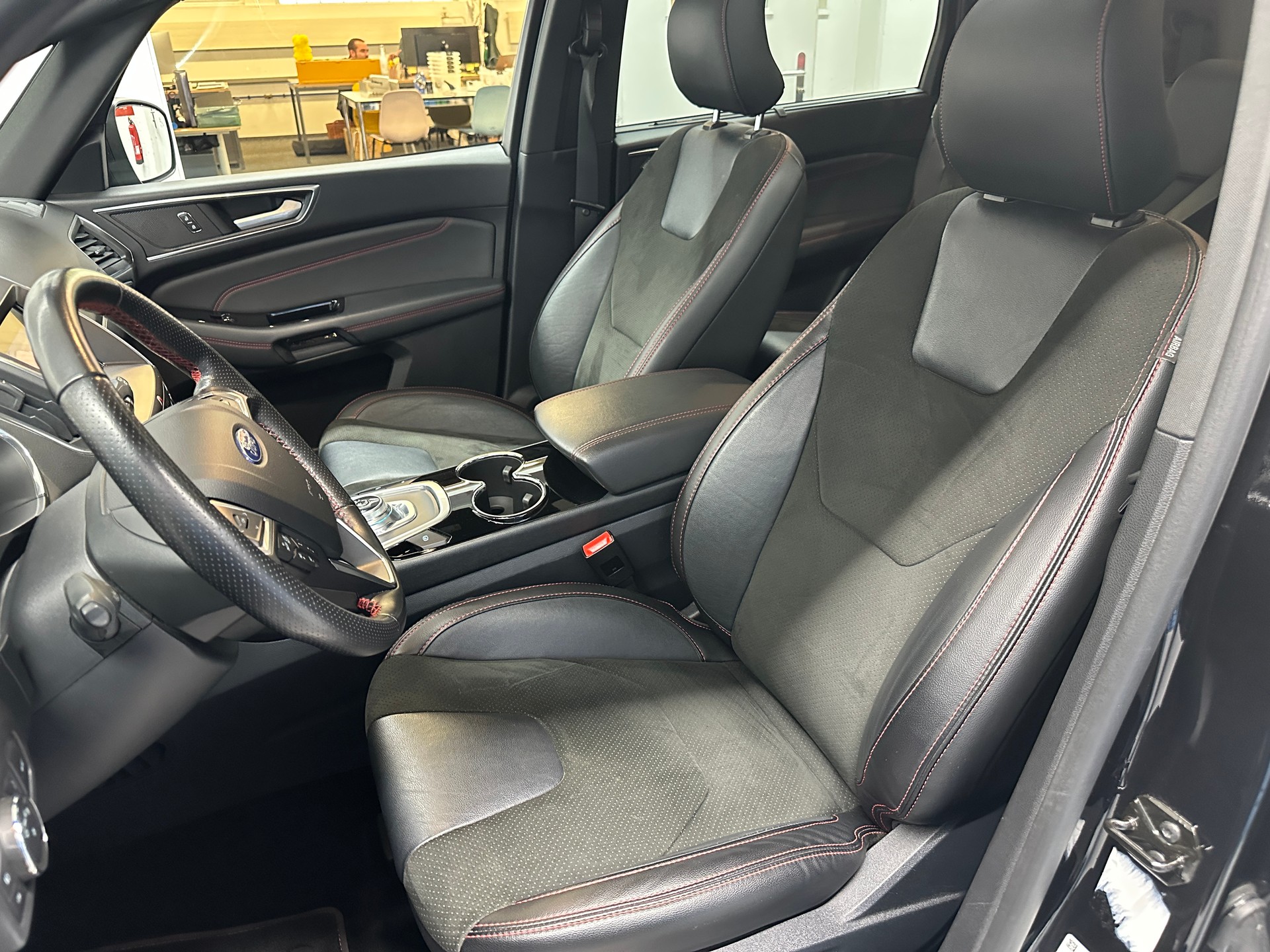 FORD S-Max 2.5 FHEV ST-Line 7Pl-image-8