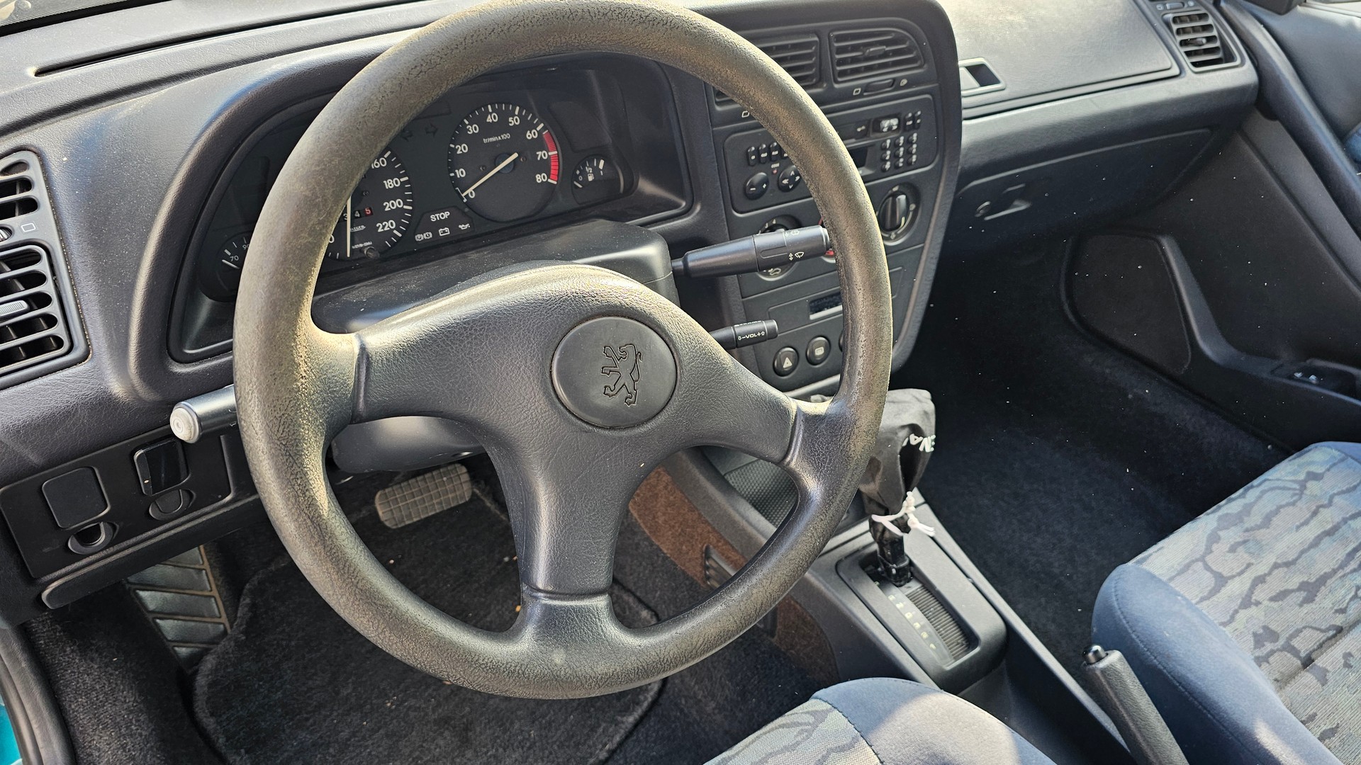 PEUGEOT 306 Cabrio 1.8-image-5