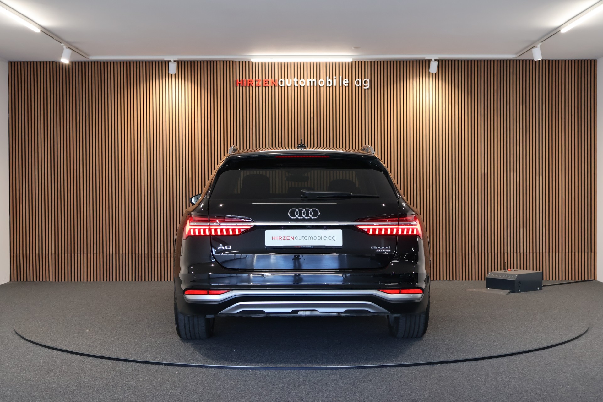 AUDI A6 allroad 55 TFSI quattro S-tronic-image-3