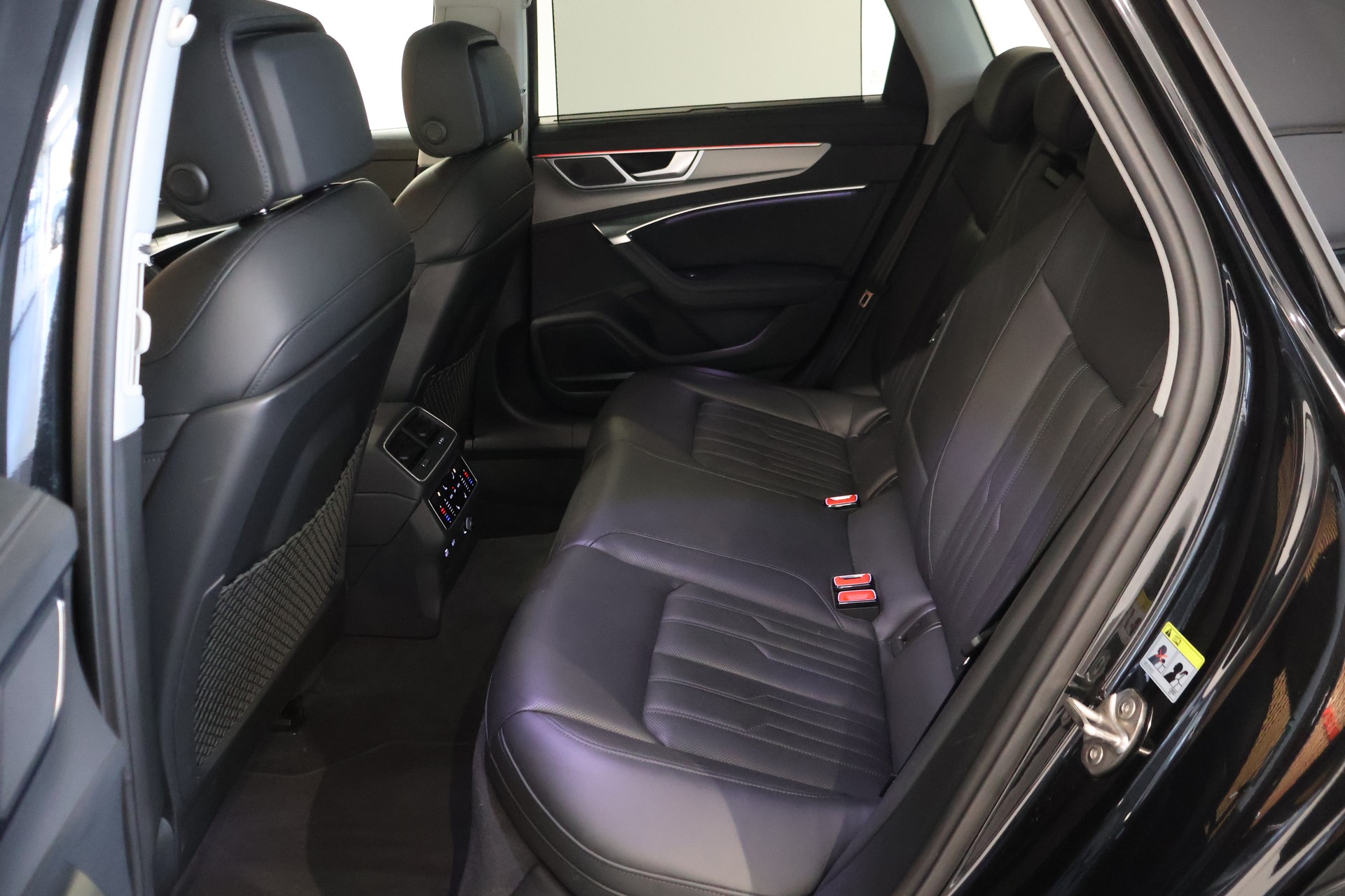 AUDI A6 allroad 55 TFSI quattro S-tronic-image-11