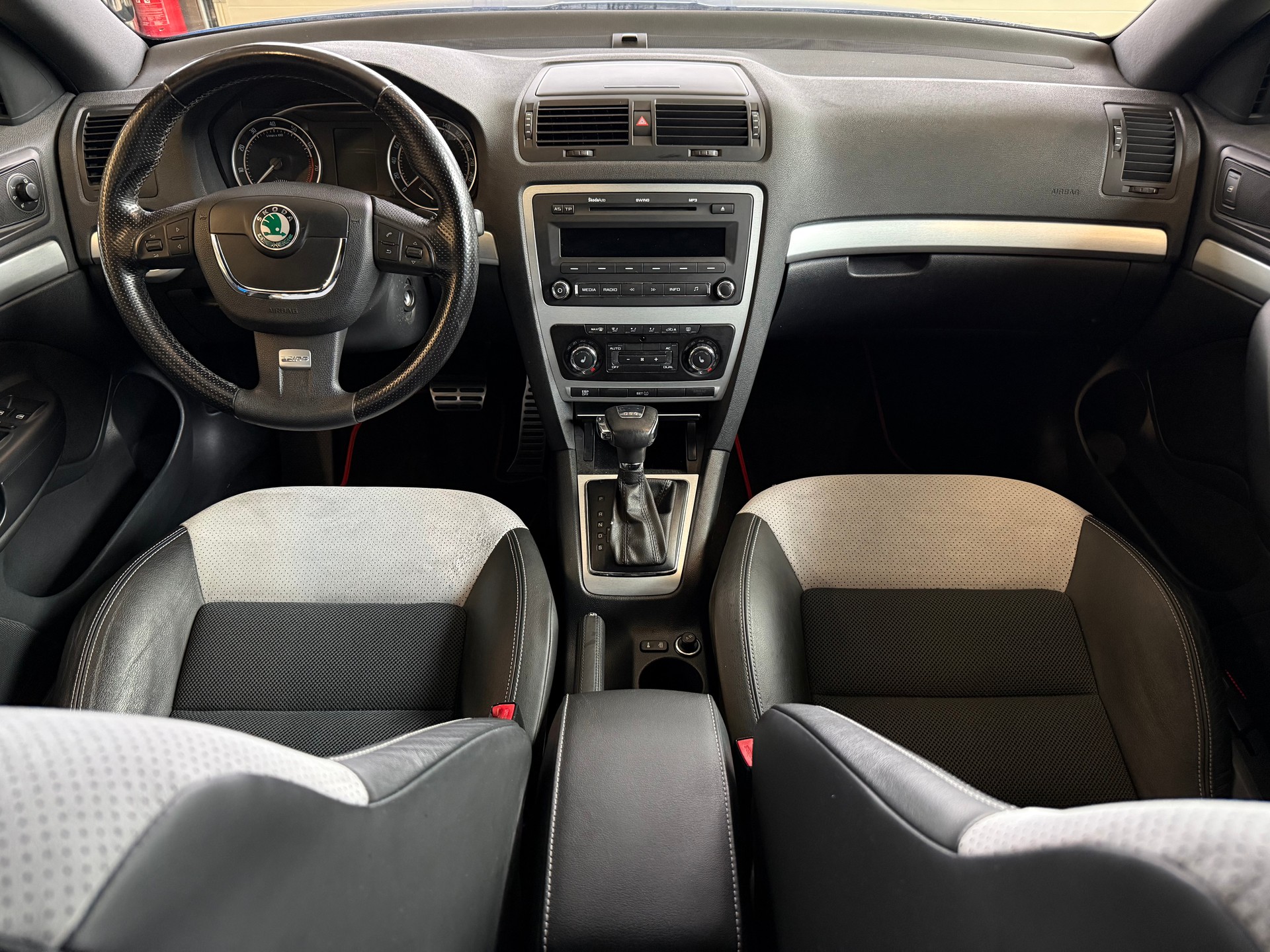 SKODA Octavia 2.0 TSI RS DSG-image-13