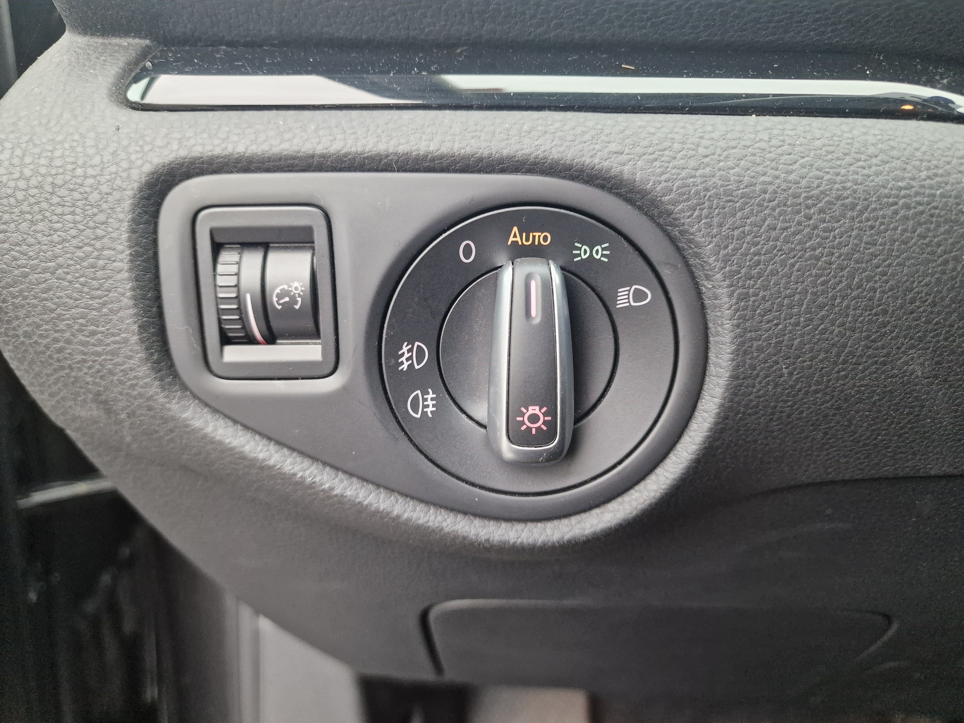 SEAT Alhambra 2.0 TDI FR Line 4Drive 8x Alu 24Mt Garantie-image-24