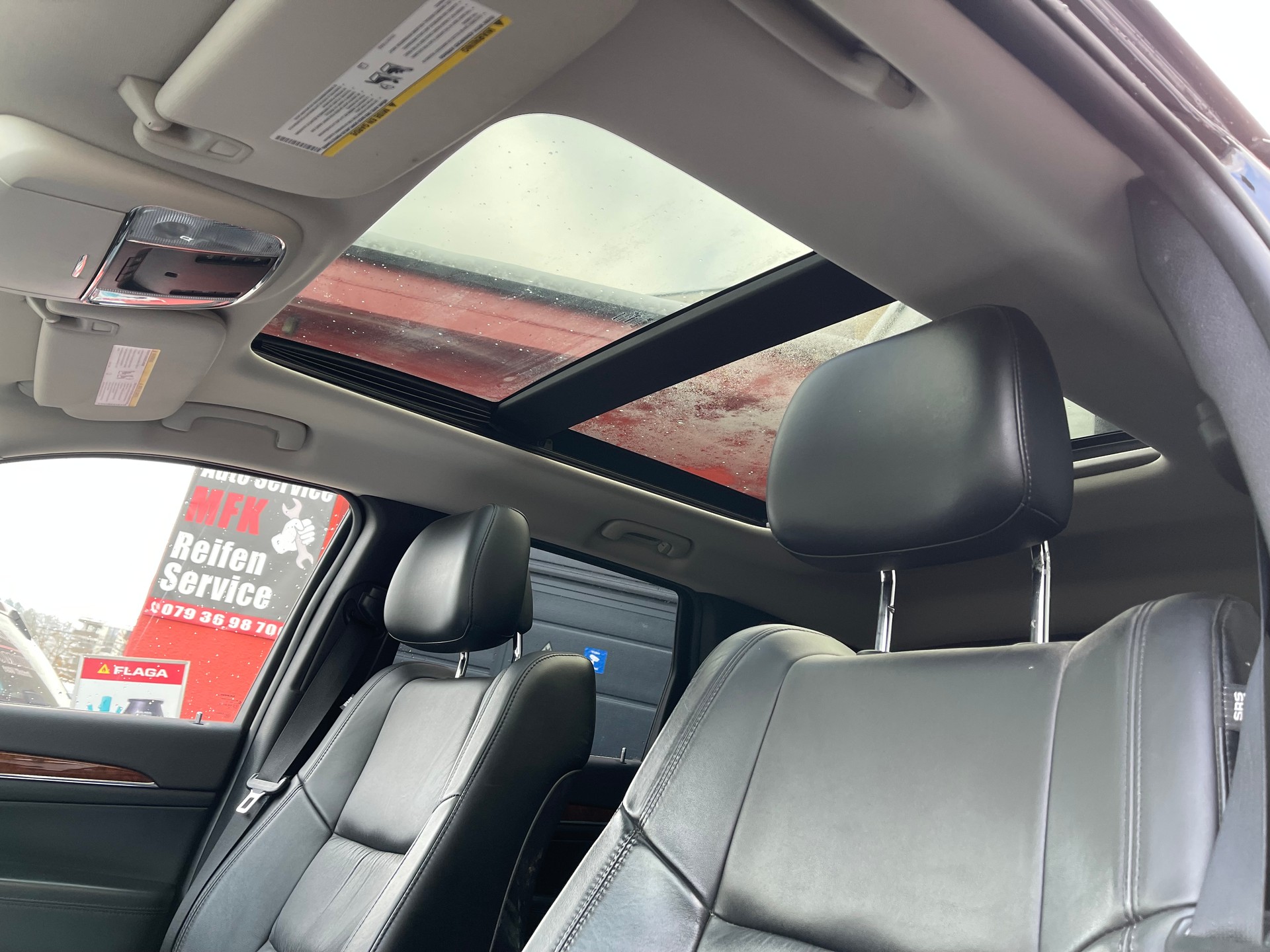 JEEP Grand Cherokee 3.0 CRD Overland Automatic-image-6
