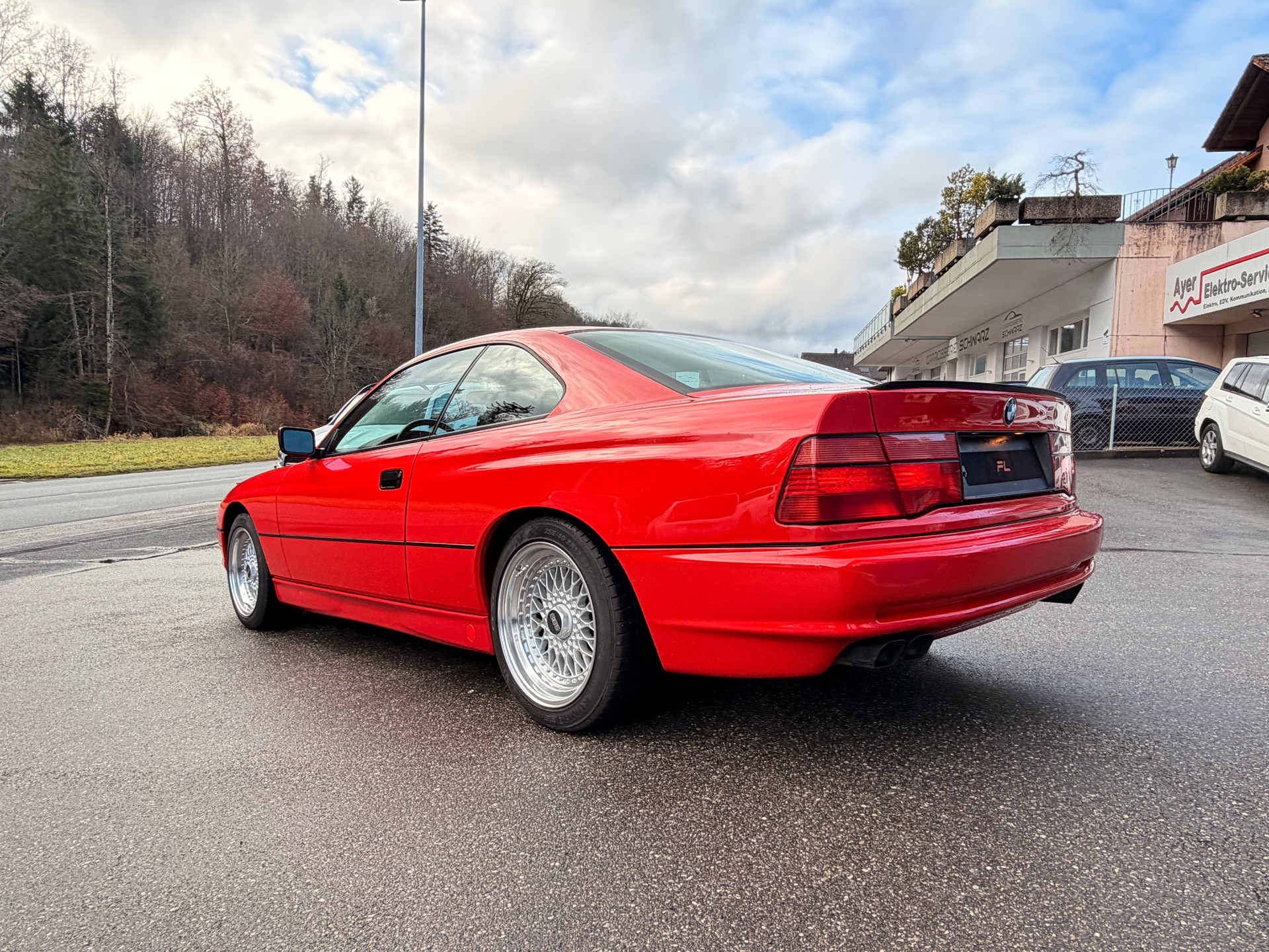 BMW 850i A-image-4