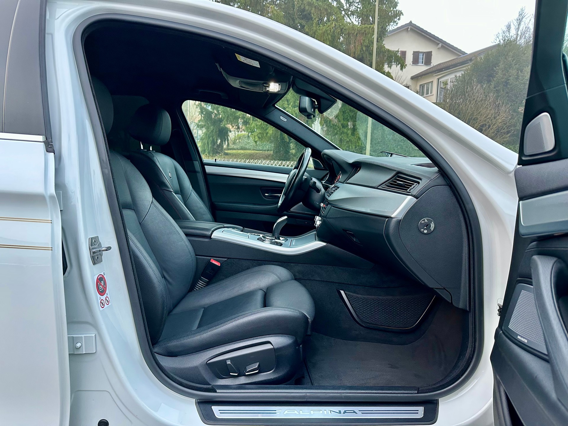 BMW-ALPINA D5 BiTurbo 3.0d Switch-Tronic-image-11