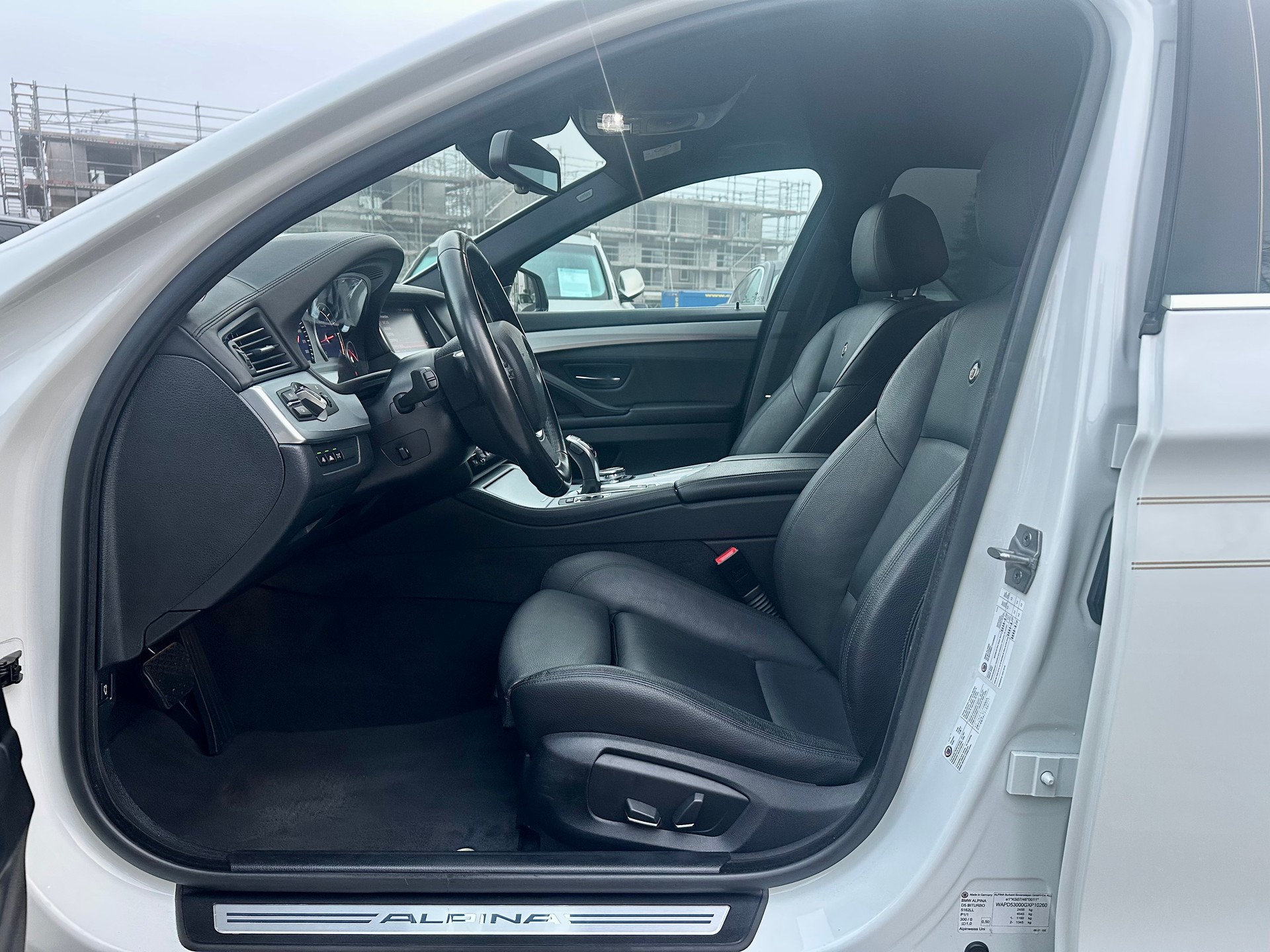 BMW-ALPINA D5 BiTurbo 3.0d Switch-Tronic-image-9