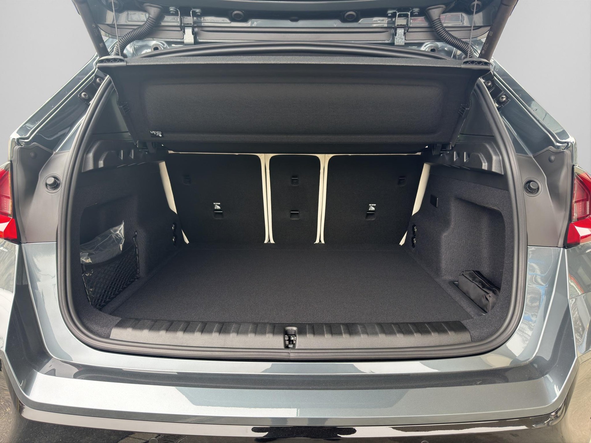 BMW iX1 30 xDrive M Sport Pro-image-19