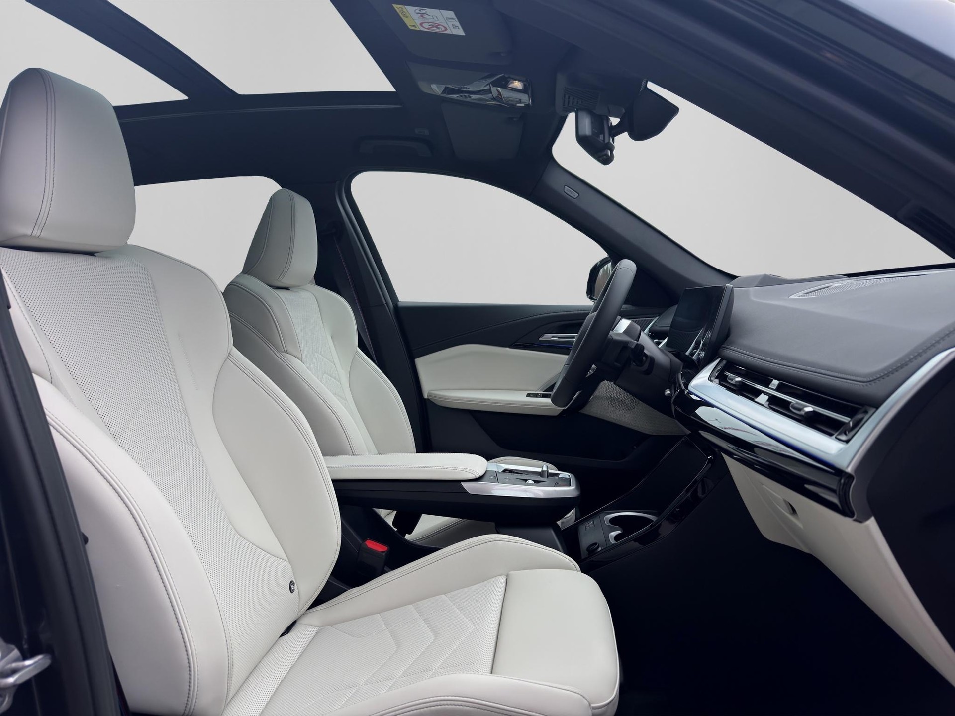 BMW iX1 30 xDrive M Sport Pro-image-15