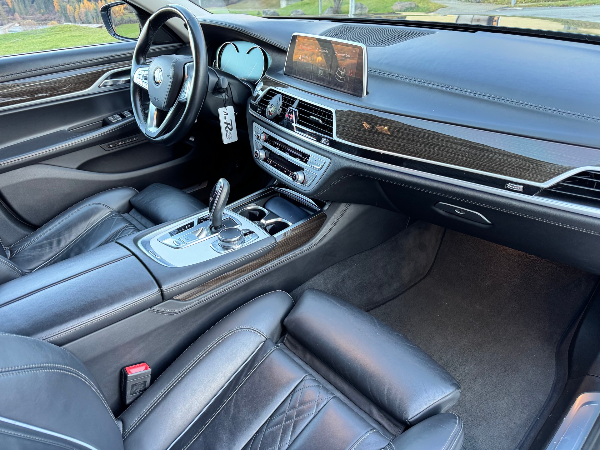 BMW 730d xDrive Steptronic-image-10