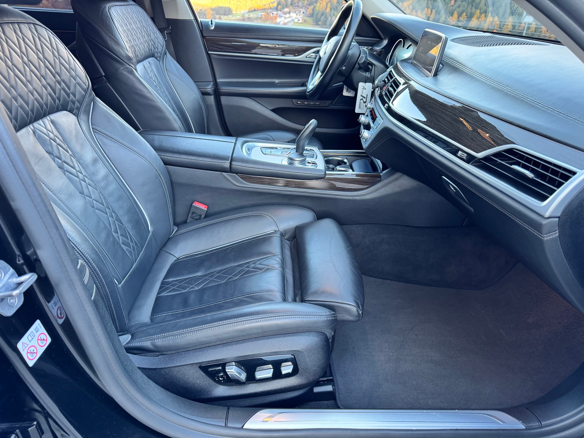 BMW 730d xDrive Steptronic-image-11