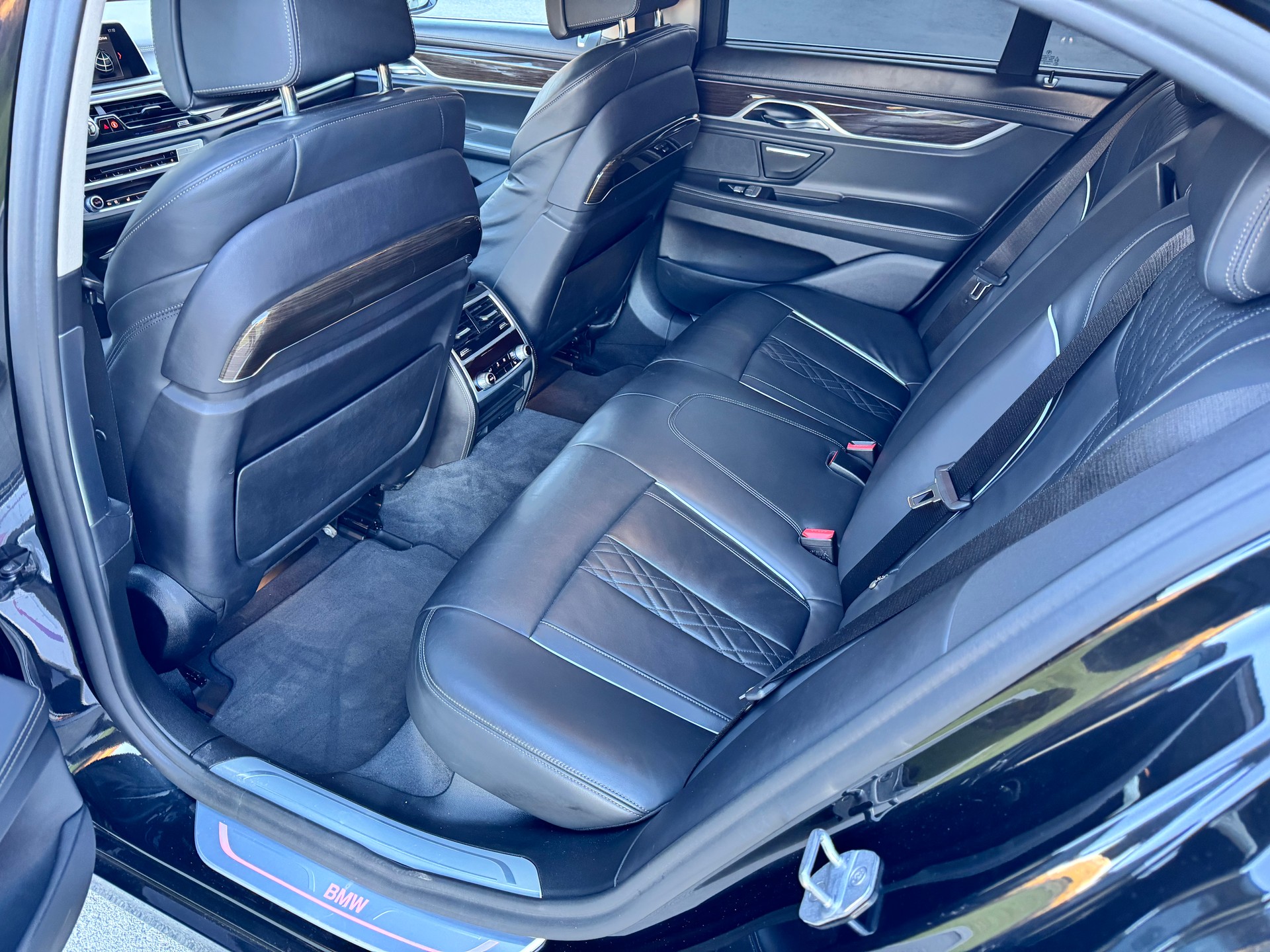BMW 730d xDrive Steptronic-image-12