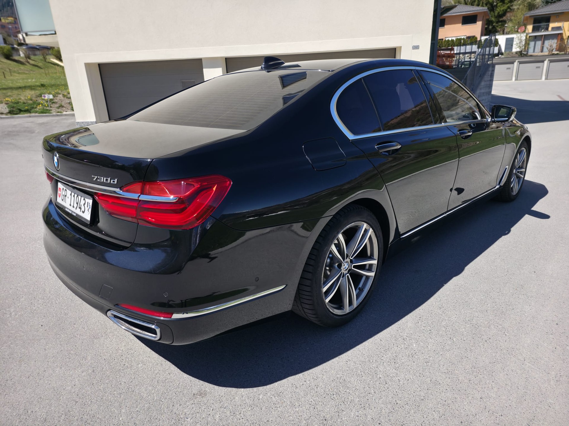 BMW 730d xDrive Steptronic-image-3