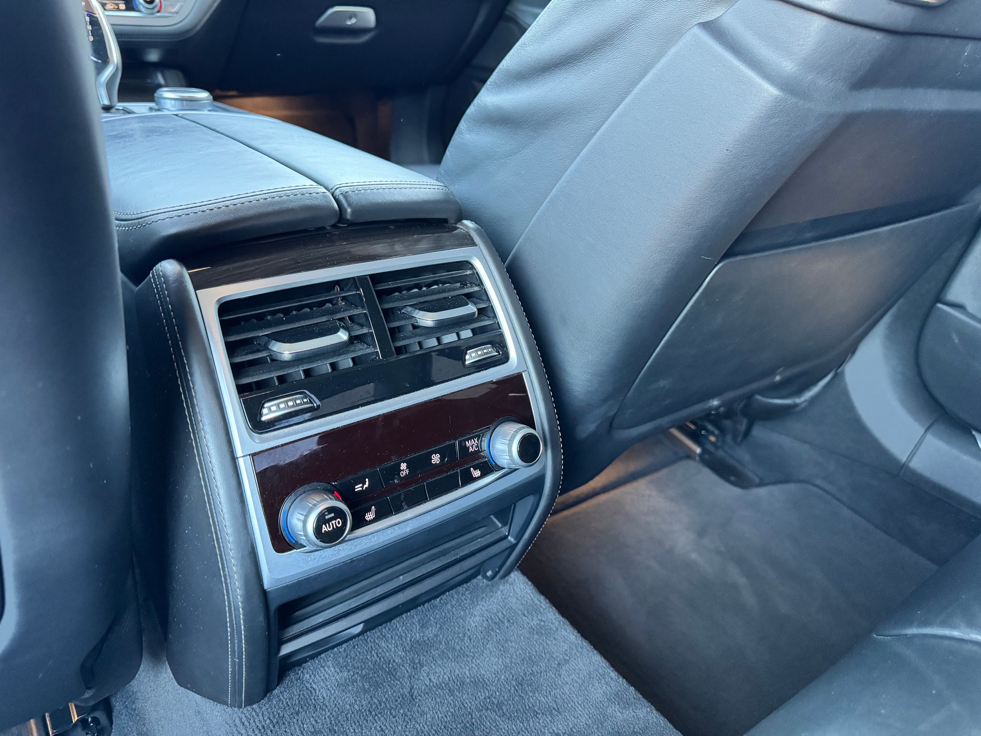 BMW 730d xDrive Steptronic-image-14