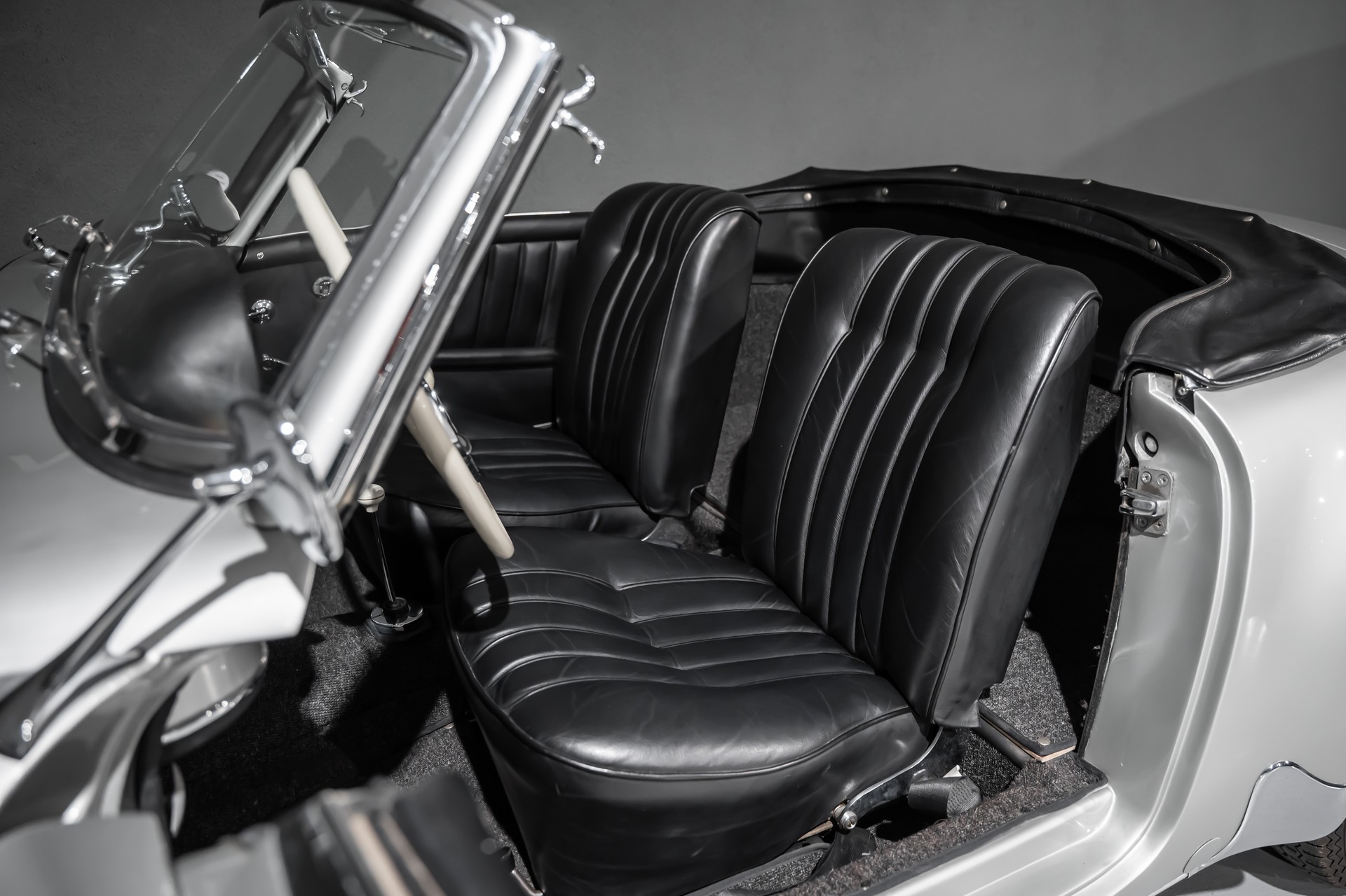 MERCEDES-BENZ 190 SL-image-12