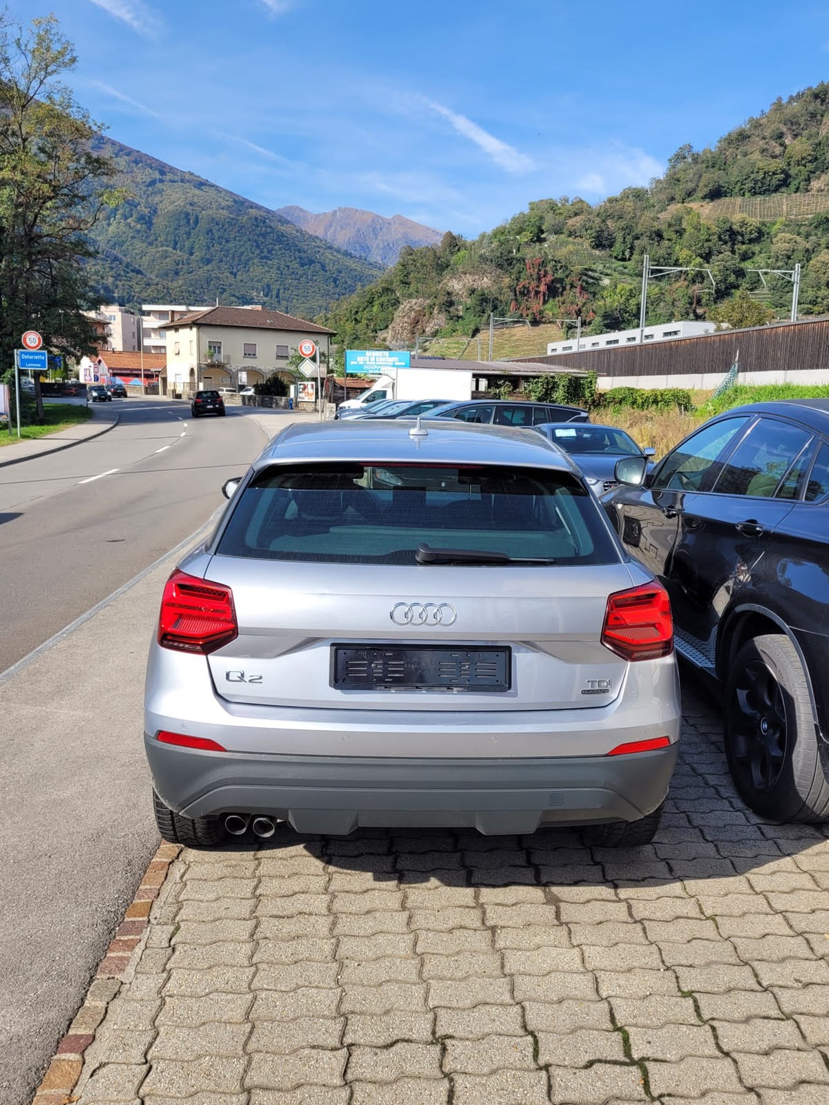 AUDI Q2 2.0 TDI design quattro S-tronic-image-4