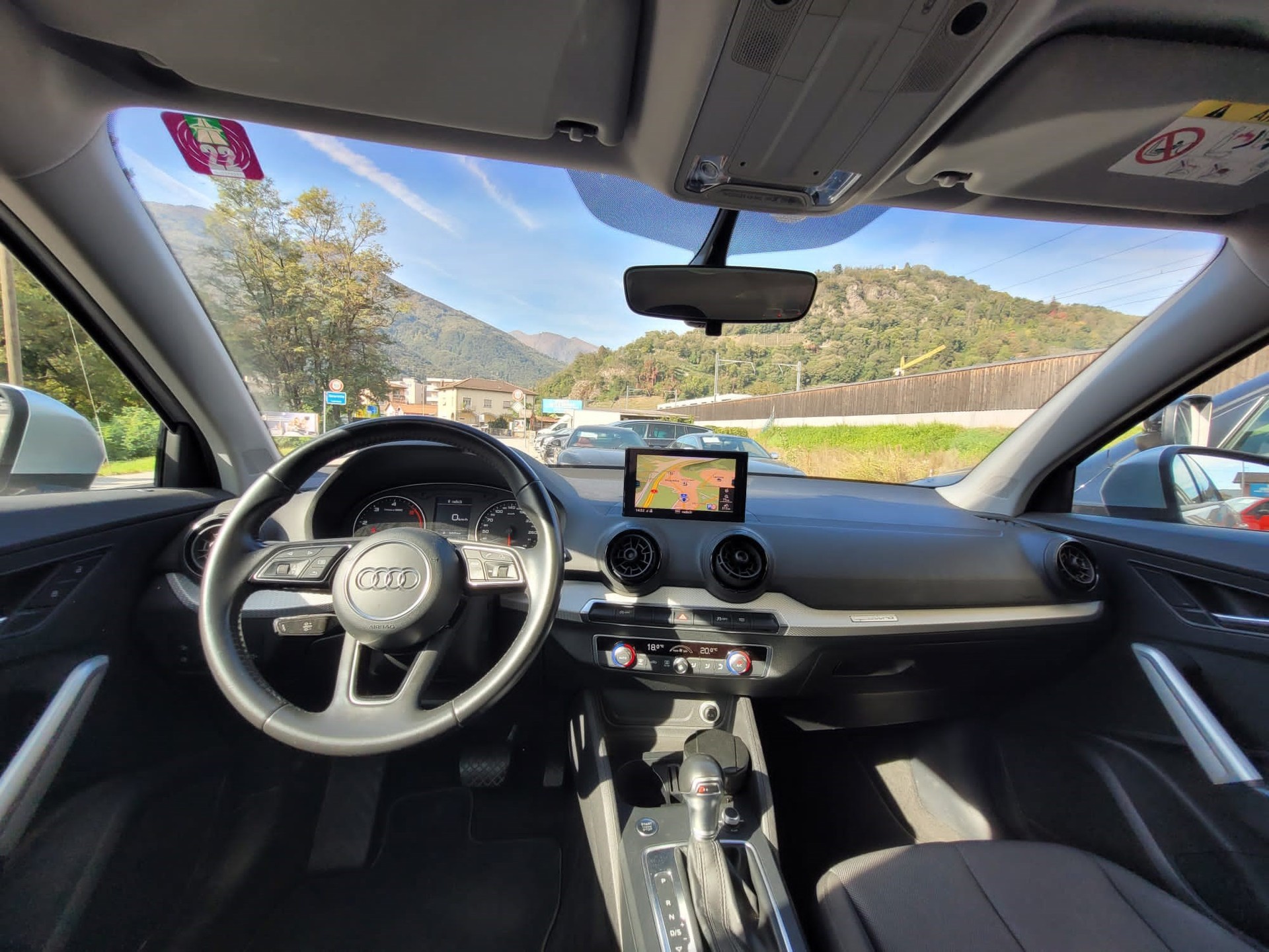 AUDI Q2 2.0 TDI design quattro S-tronic-image-8