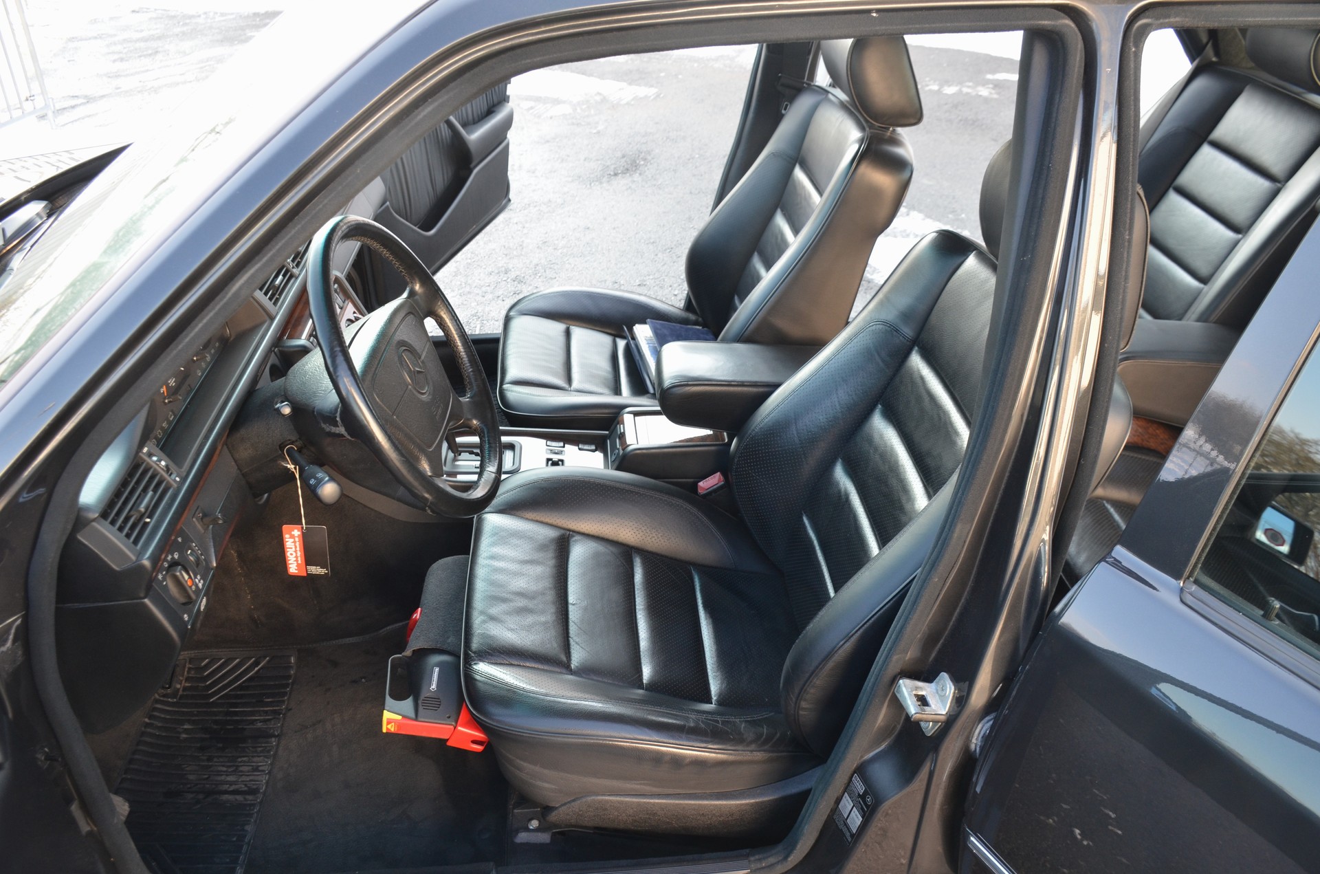 MERCEDES-BENZ 500 E Automatic-image-15
