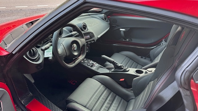 ALFA ROMEO 4C 1750 TBi TCT-image-14