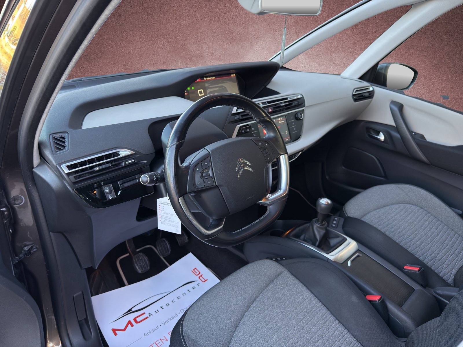 CITROEN Grand C4 Picasso 1.2 Pure Tech Feel Edition-image-6