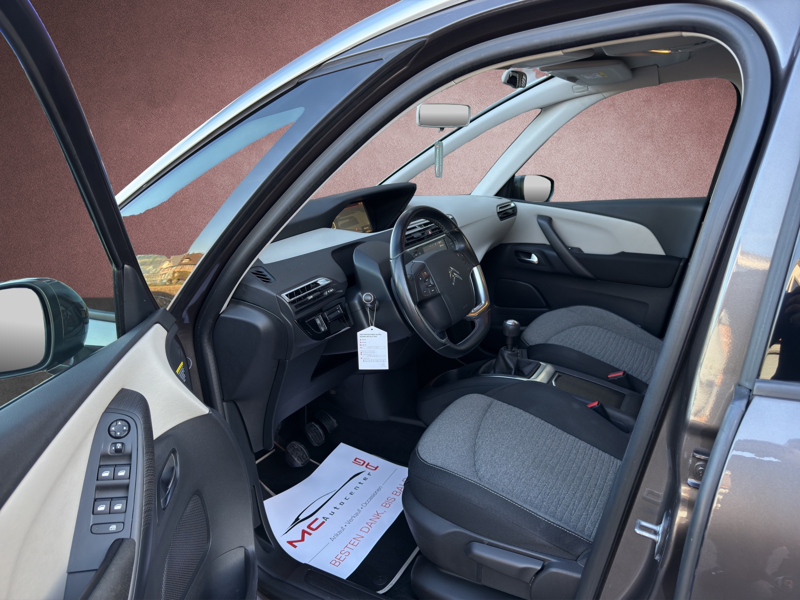 CITROEN Grand C4 Picasso 1.2 Pure Tech Feel Edition-image-5
