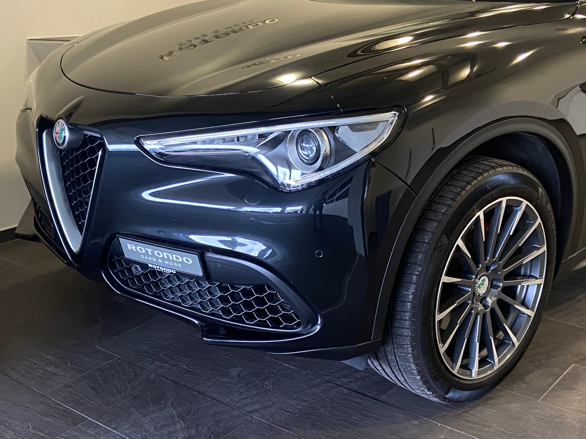 ALFA ROMEO Stelvio 2.0 Super Q4 Automatic-image-2