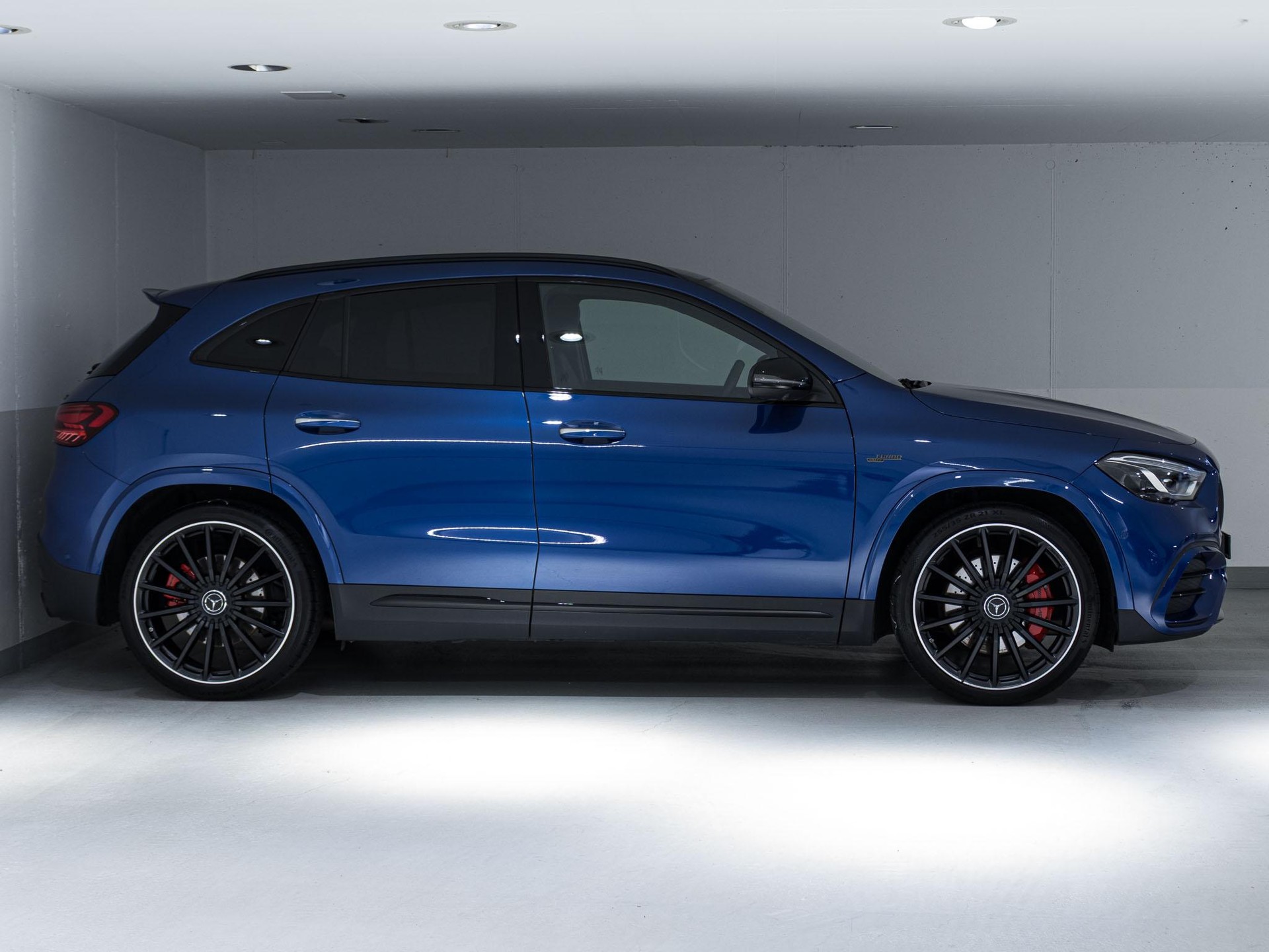 MERCEDES-BENZ GLA 35 AMG 4MATIC-image-1