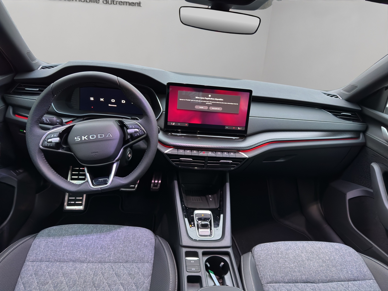 SKODA Octavia Combi 1.5 TSI mHEV DSG Sport Line-image-9