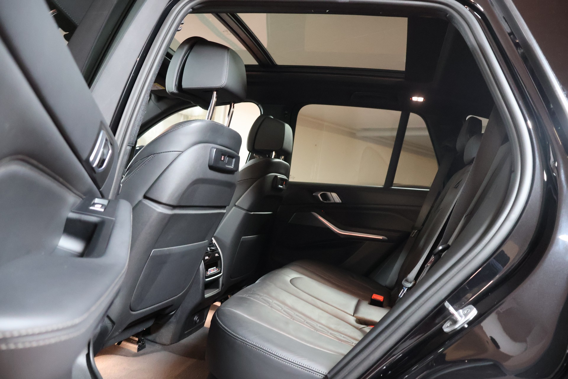 BMW X5 xDrive 48V 30d M Sport Steptronic-image-17