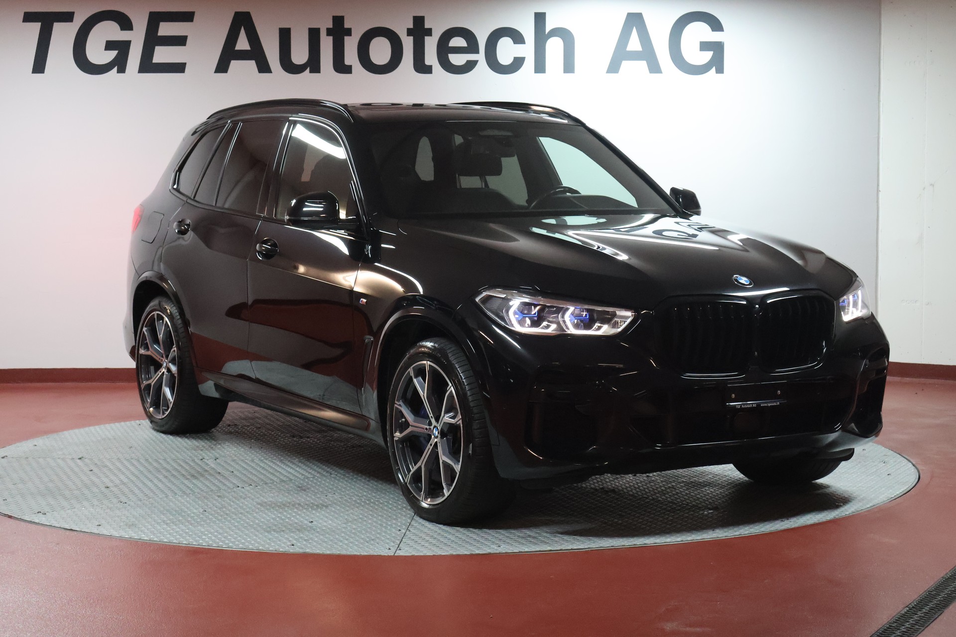 BMW X5 xDrive 48V 30d M Sport Steptronic-image-2
