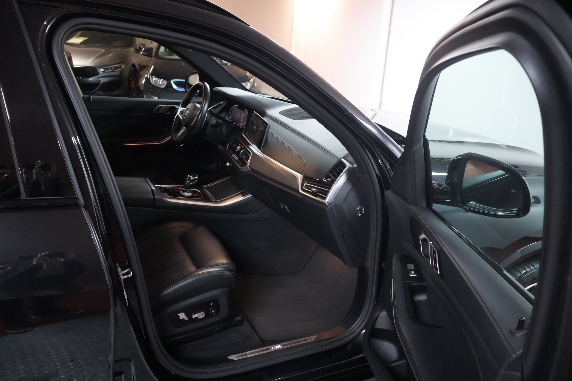 BMW X5 xDrive 48V 30d M Sport Steptronic-image-13
