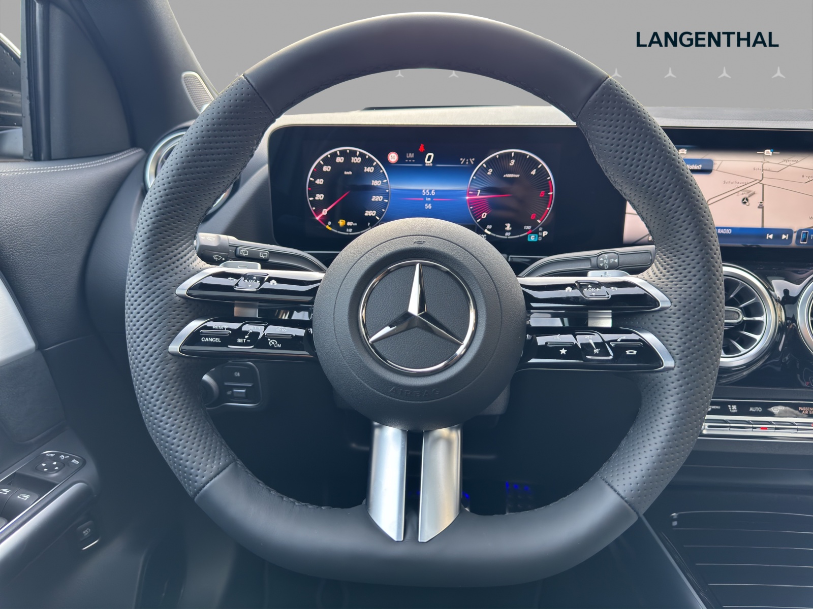 MERCEDES-BENZ GLA 220d 4Matic 8G-DCTSwiss Star-image-11
