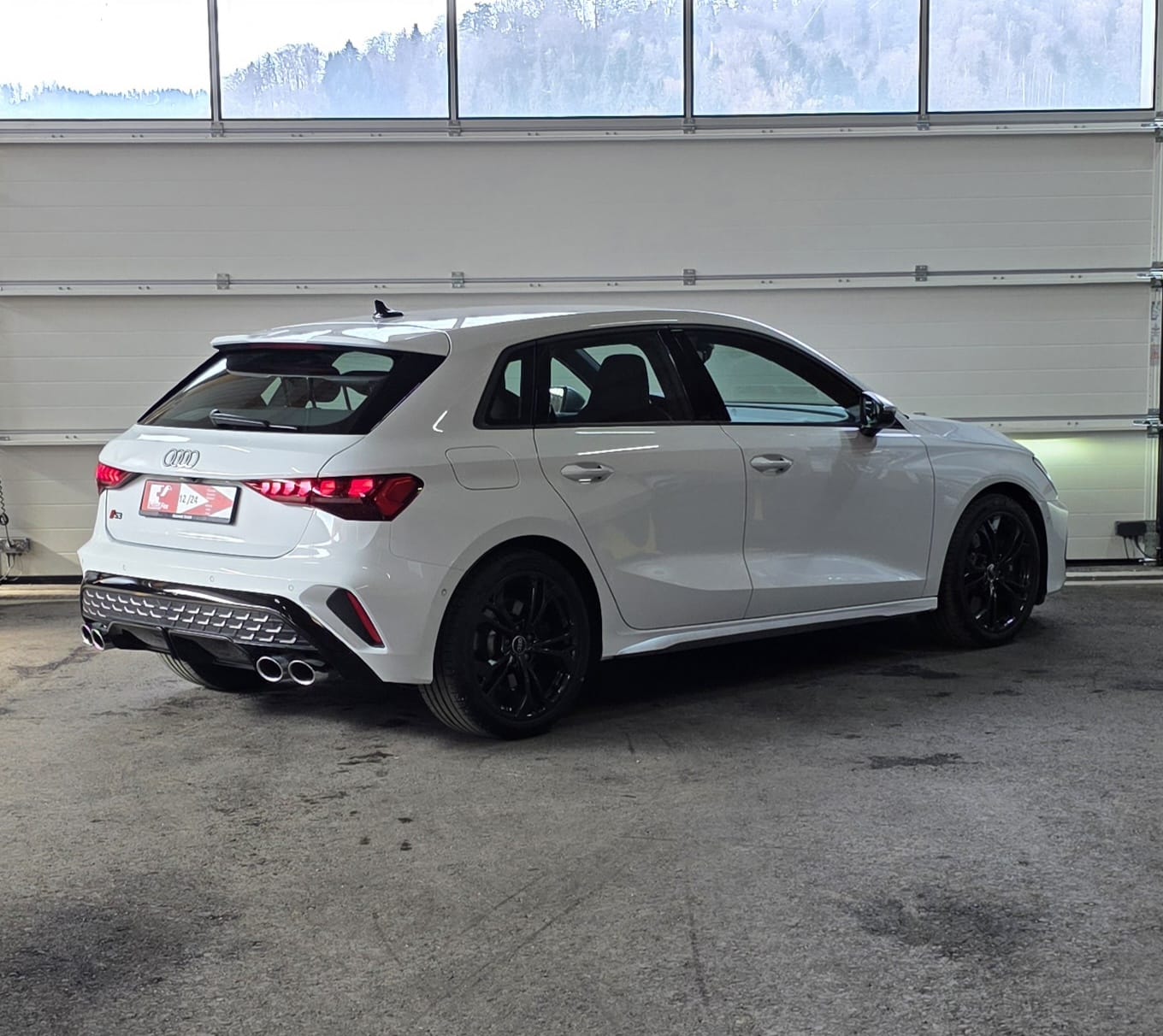AUDI S3 Sportback TFSI quattro S-tronic *Facelift mit 333PS*Sitzheizung*Rückfahrkamera*-image-4