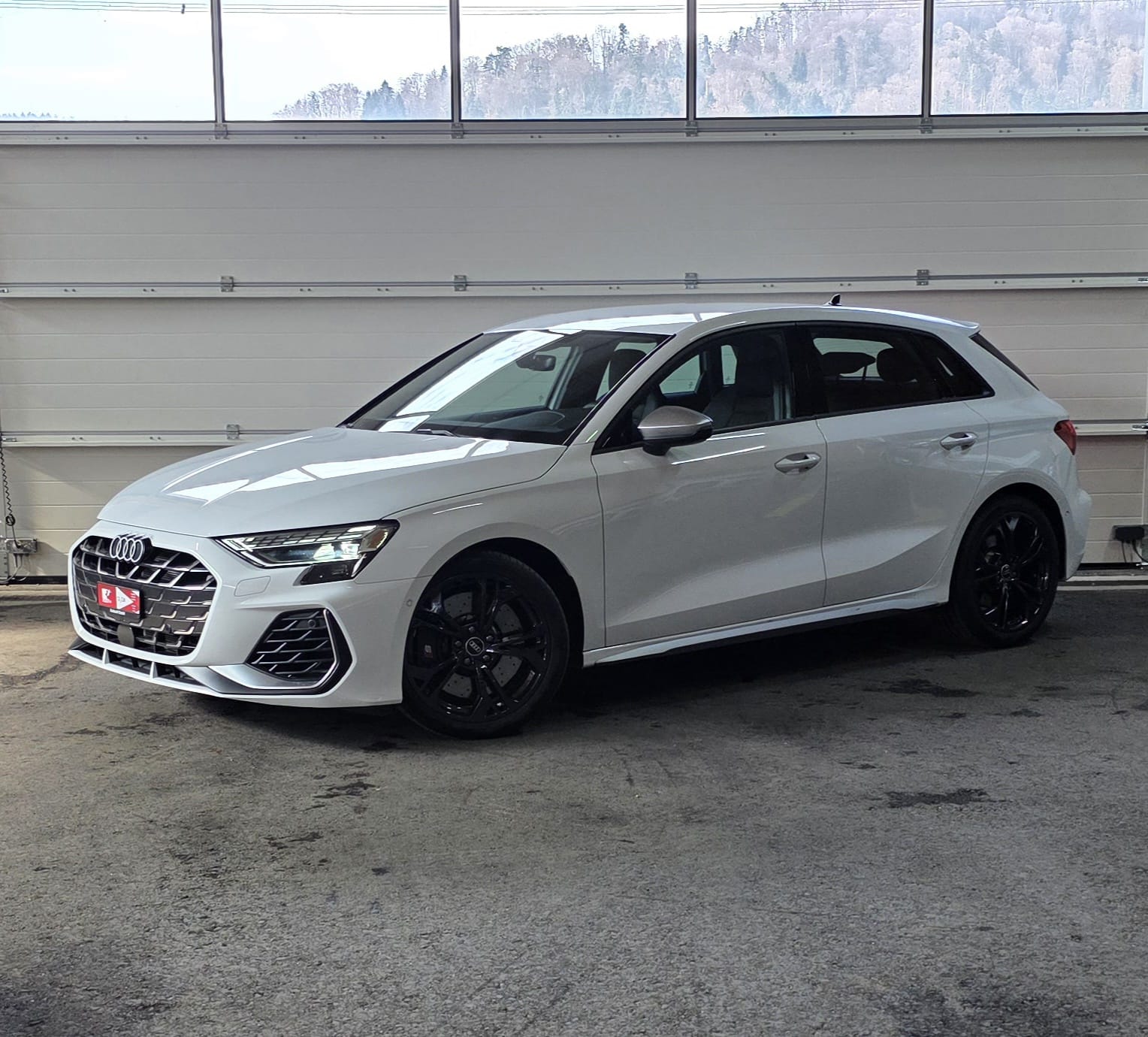 AUDI S3 Sportback TFSI quattro S-tronic *Facelift mit 333PS*Sitzheizung*Rückfahrkamera*-image-0
