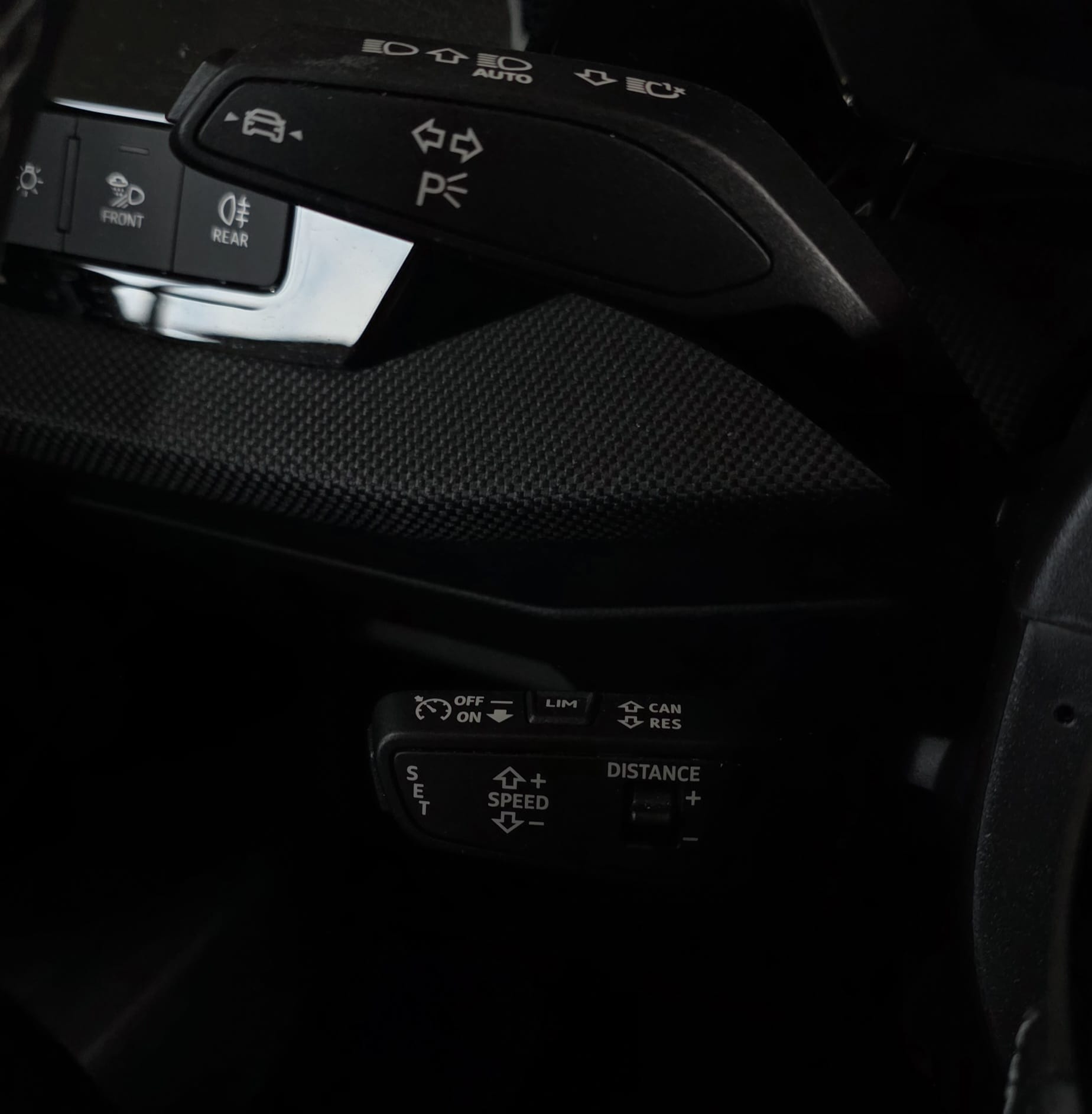 AUDI S3 Sportback TFSI quattro S-tronic *Facelift mit 333PS*Sitzheizung*Rückfahrkamera*-image-15