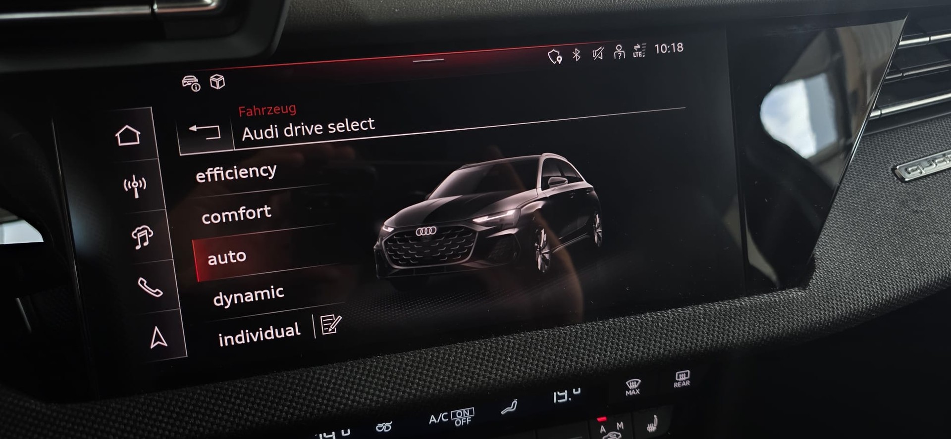 AUDI S3 Sportback TFSI quattro S-tronic *Facelift mit 333PS*Sitzheizung*Rückfahrkamera*-image-22