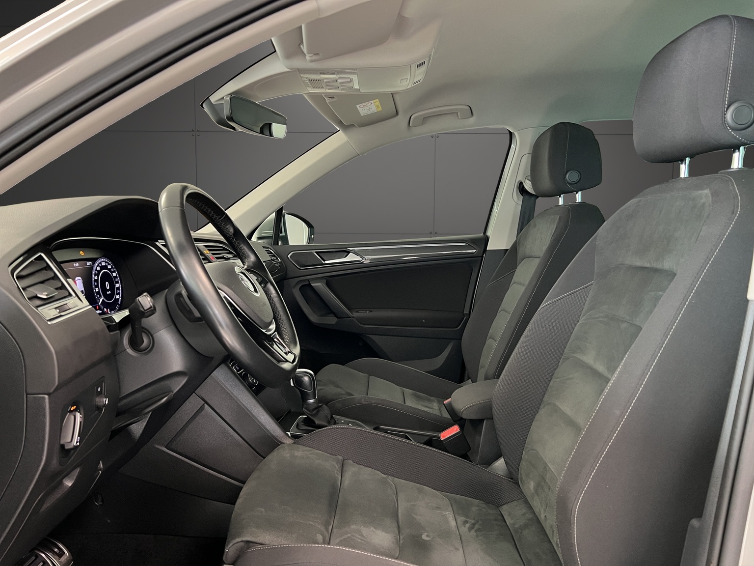VW Tiguan 1.4TSI Comfortline 4Motion DSG-image-5
