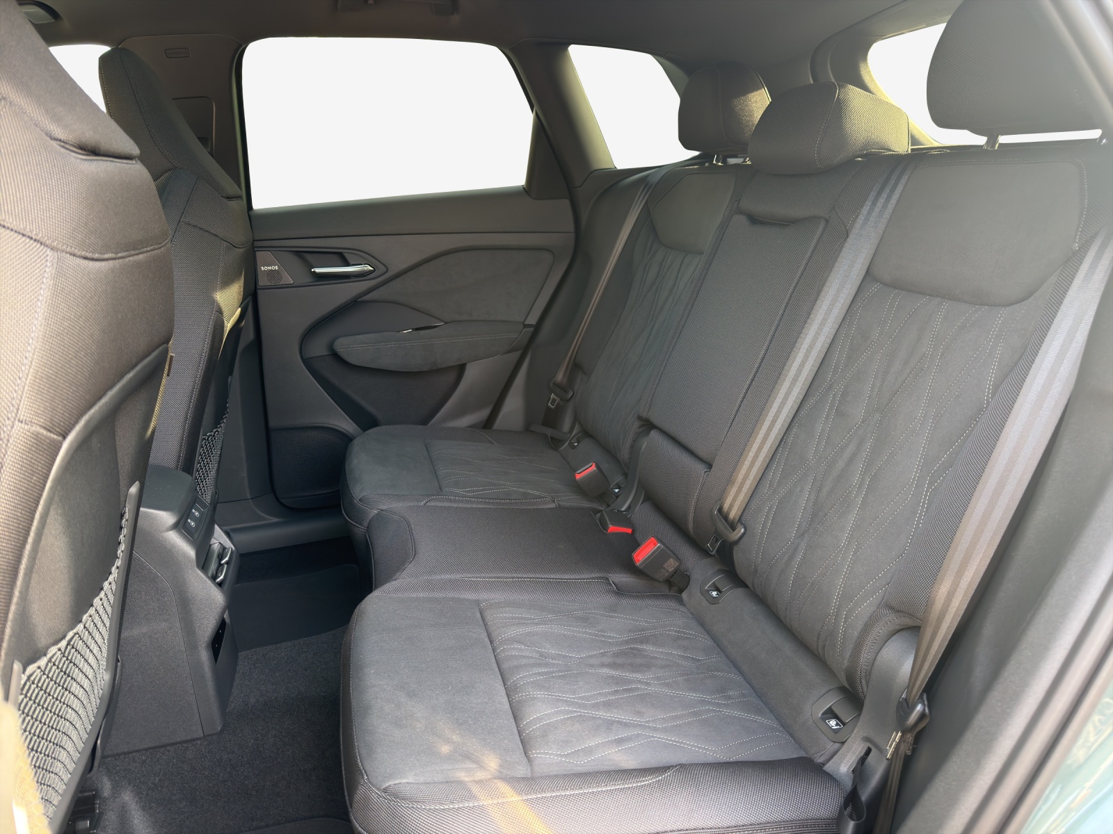 AUDI Q3 SUV 110 kW TFSI S tronic-image-14