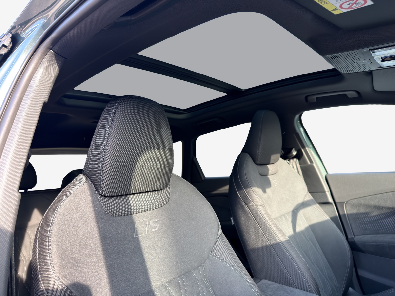 AUDI Q3 SUV 110 kW TFSI S tronic-image-8