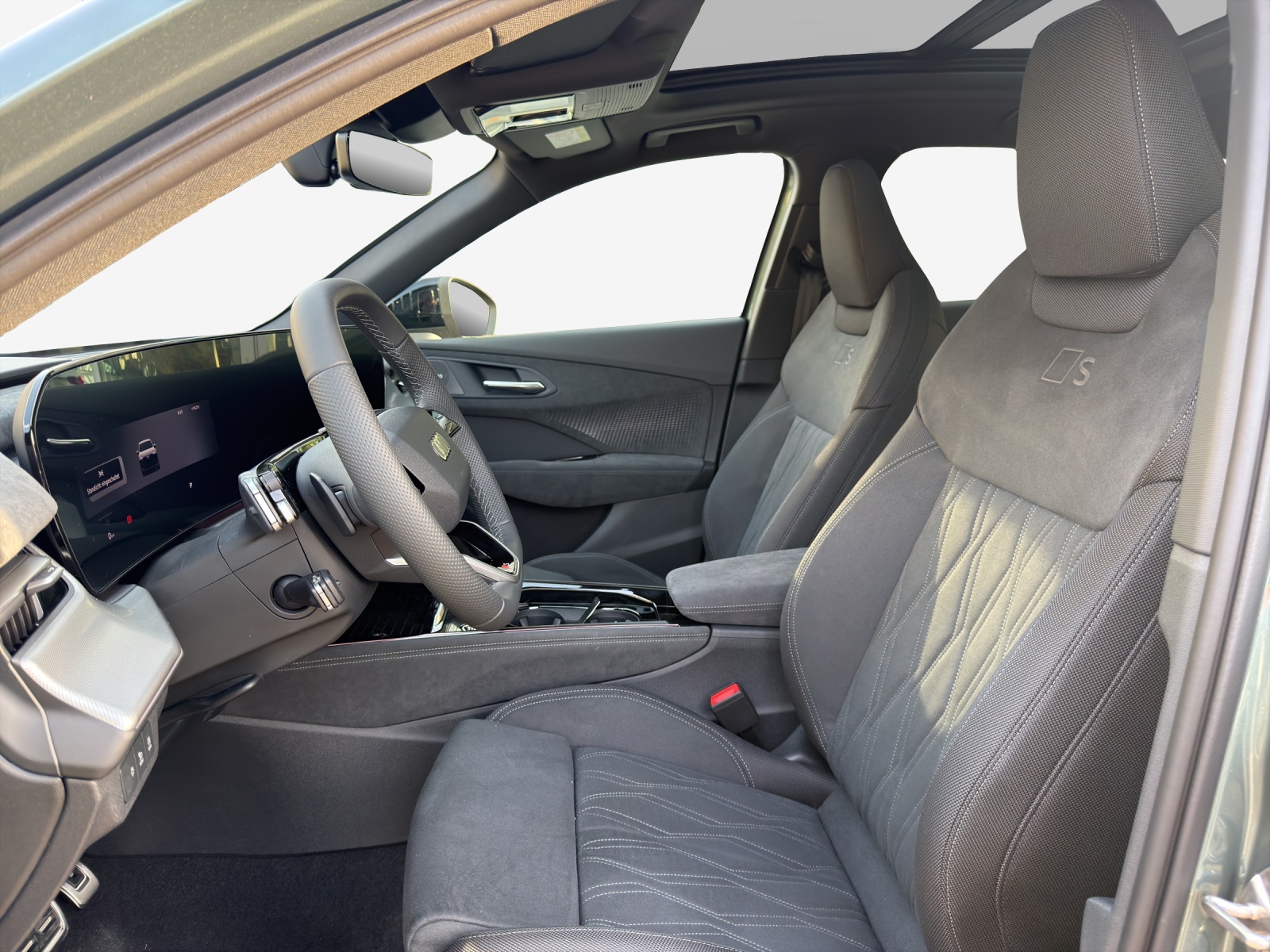 AUDI Q3 SUV 110 kW TFSI S tronic-image-10
