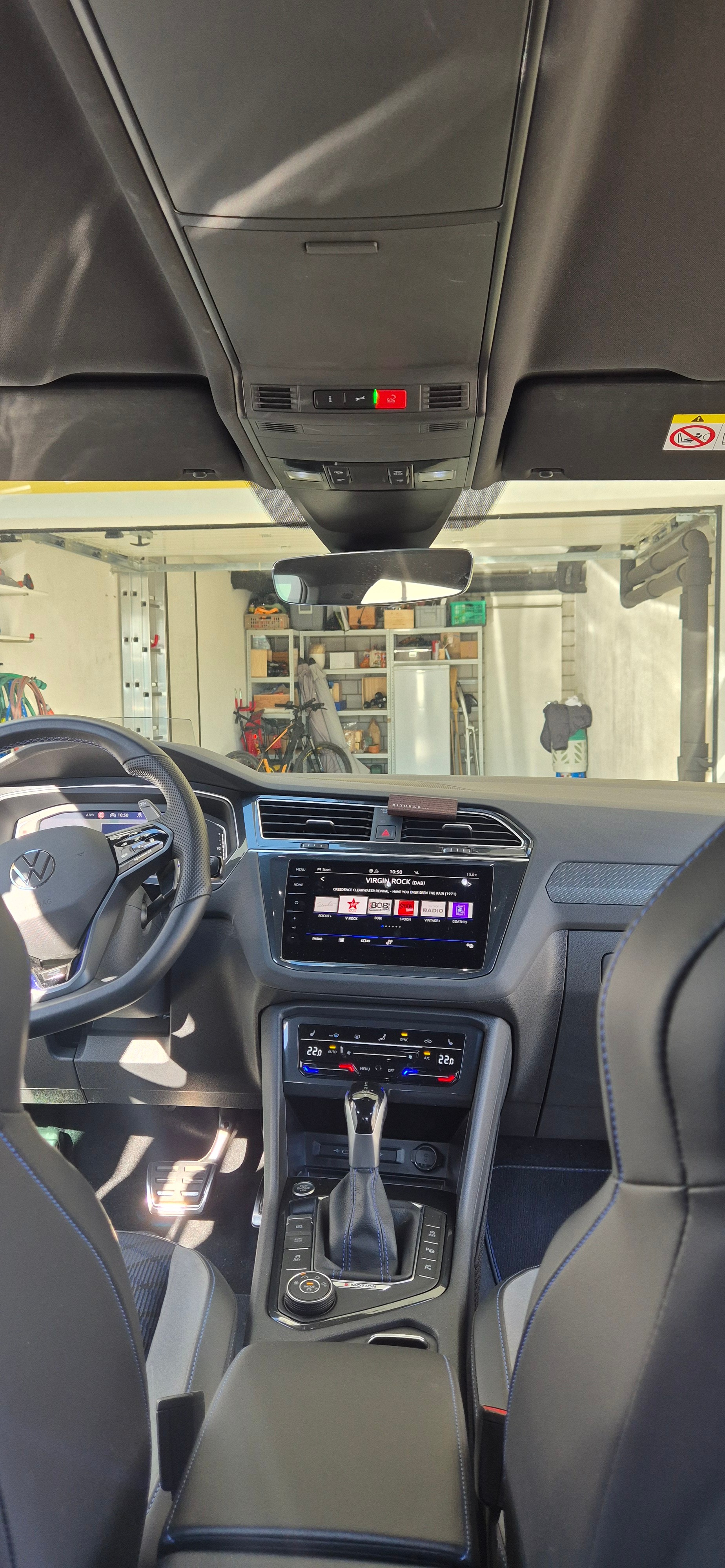 VW Tiguan 2.0TSI R 4Motion DSG-image-3