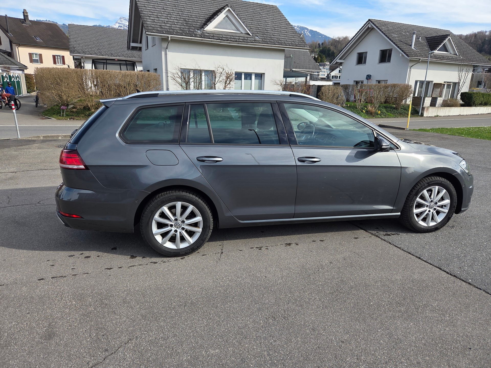 VW Golf Variant 2.0 TDI Comfortline 4Motion DSG-image-7