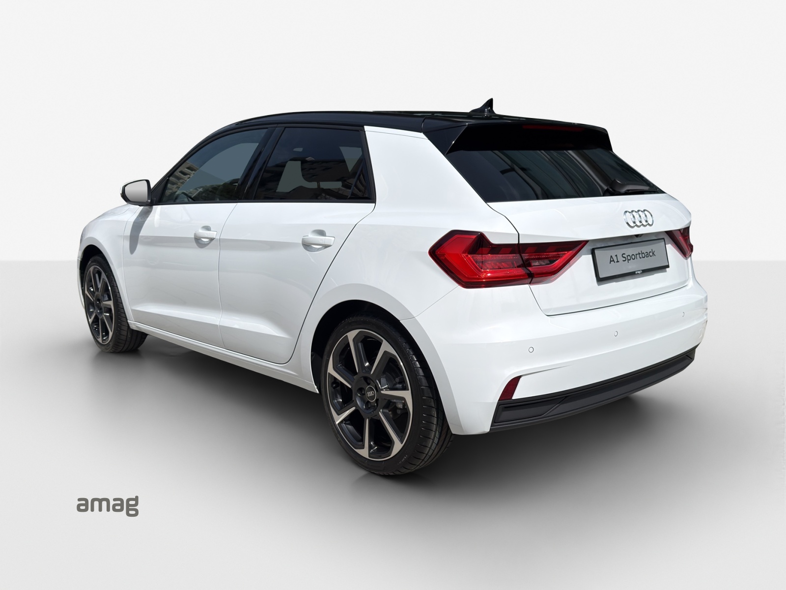 AUDI A1 Sportback 30 TFSI Attraction S-tronic-image-3