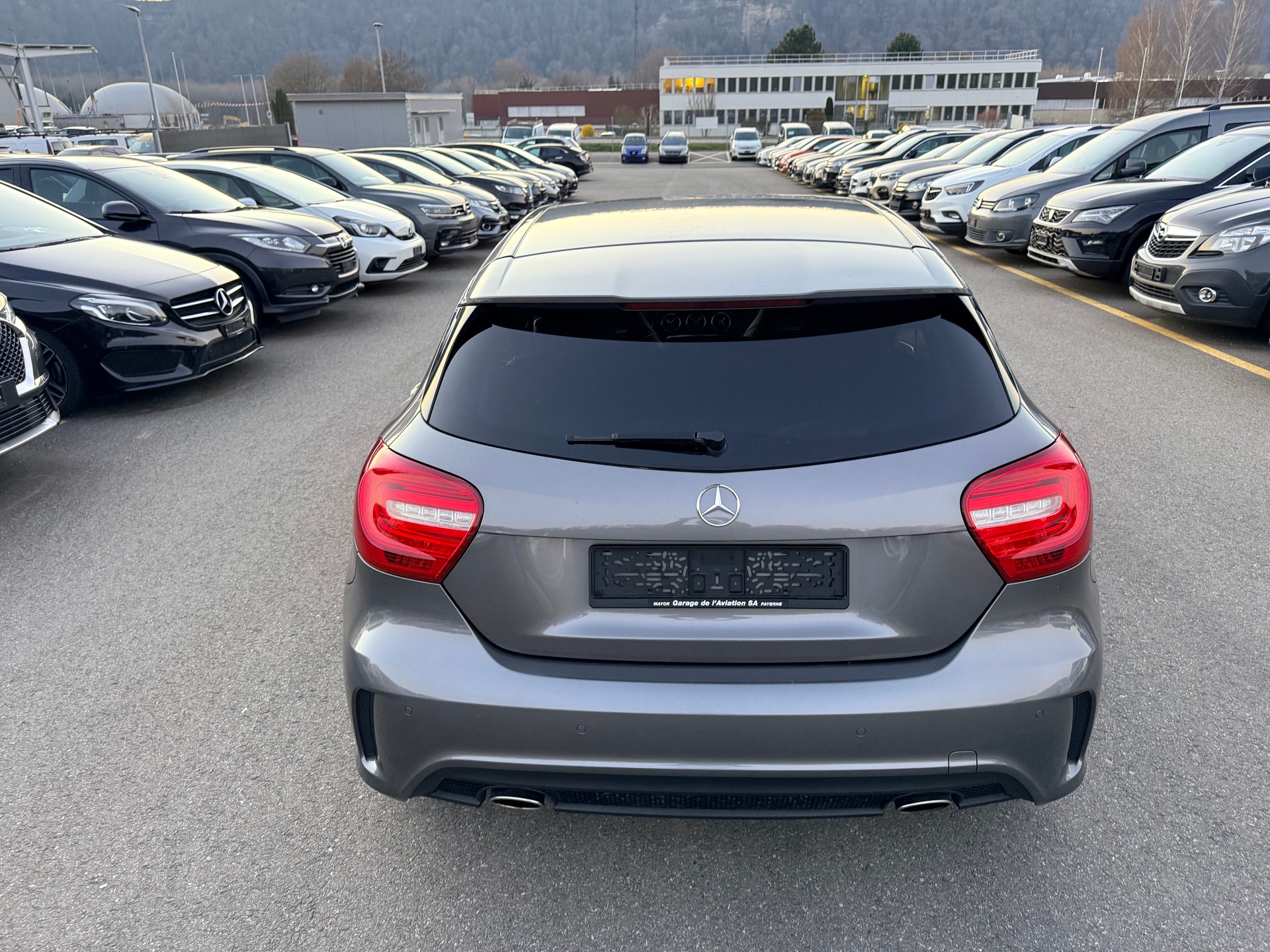 MERCEDES-BENZ A 200 AMG Line 7G-DCT-image-13
