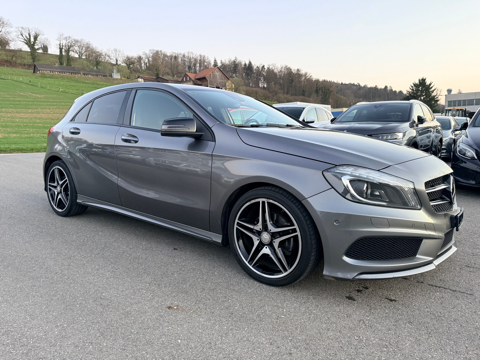 MERCEDES-BENZ A 200 AMG Line 7G-DCT-image-6