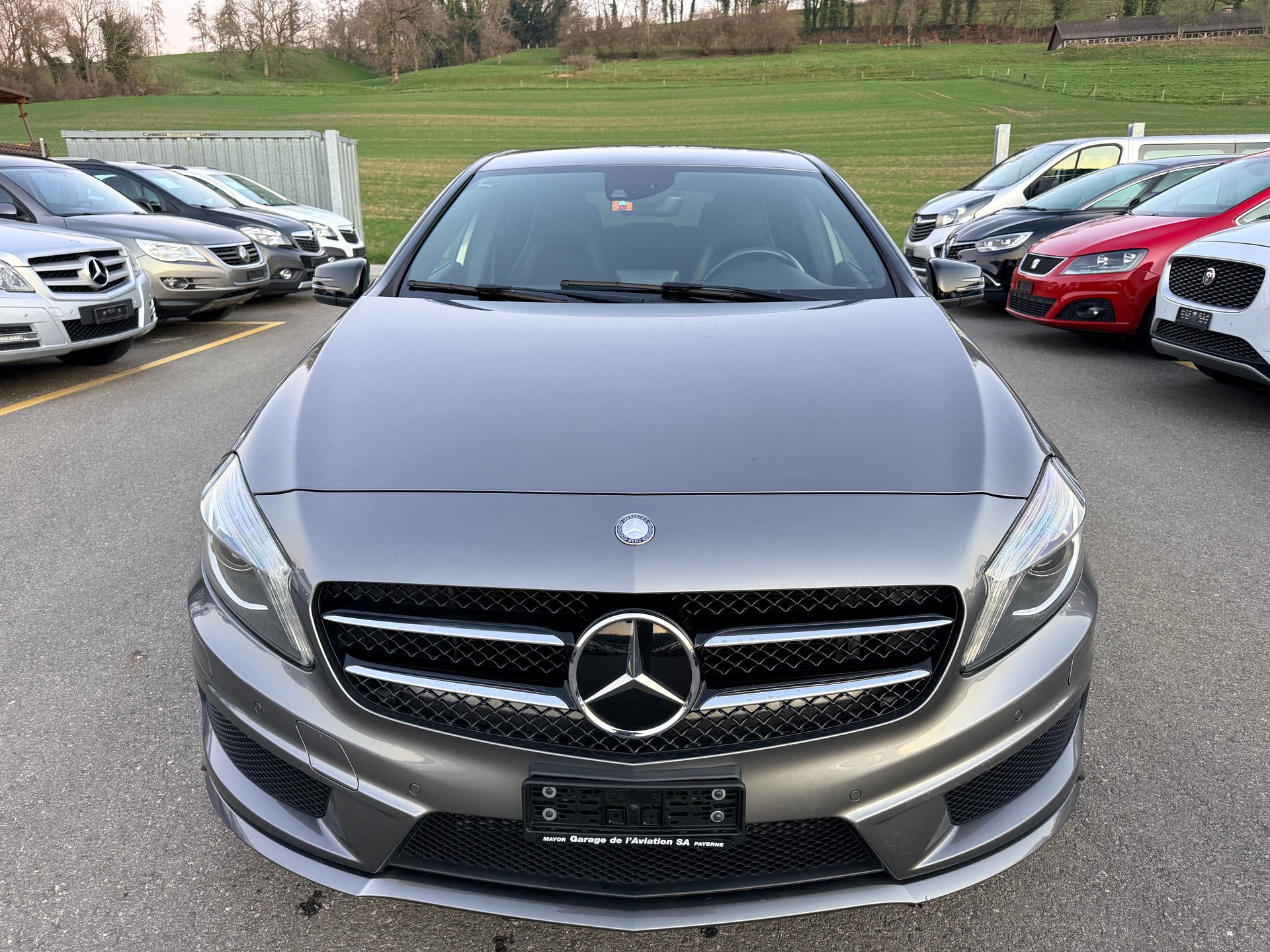 MERCEDES-BENZ A 200 AMG Line 7G-DCT-image-4