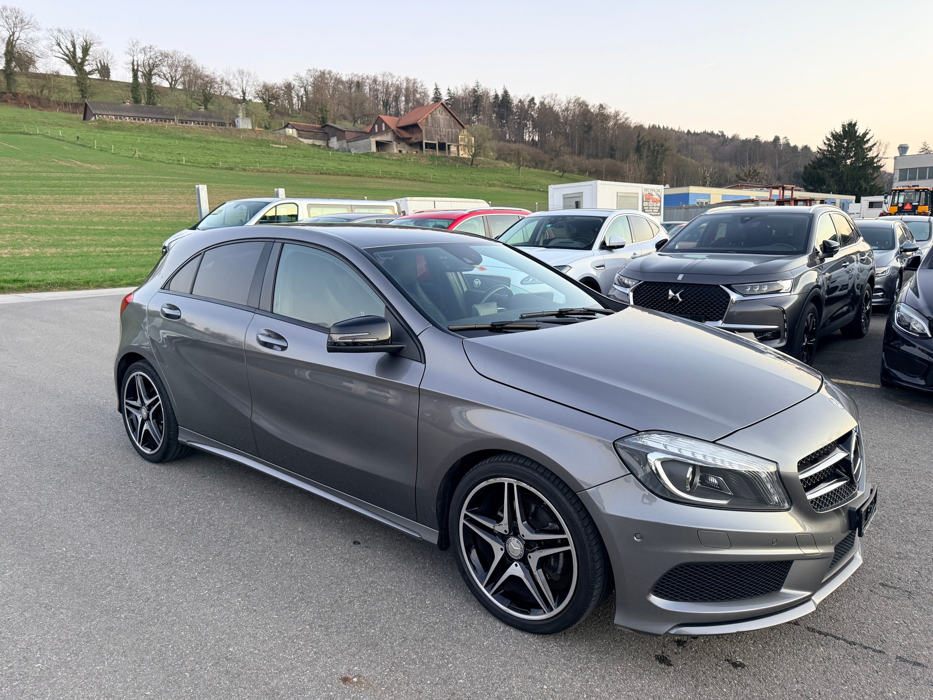 MERCEDES-BENZ A 200 AMG Line 7G-DCT-image-7
