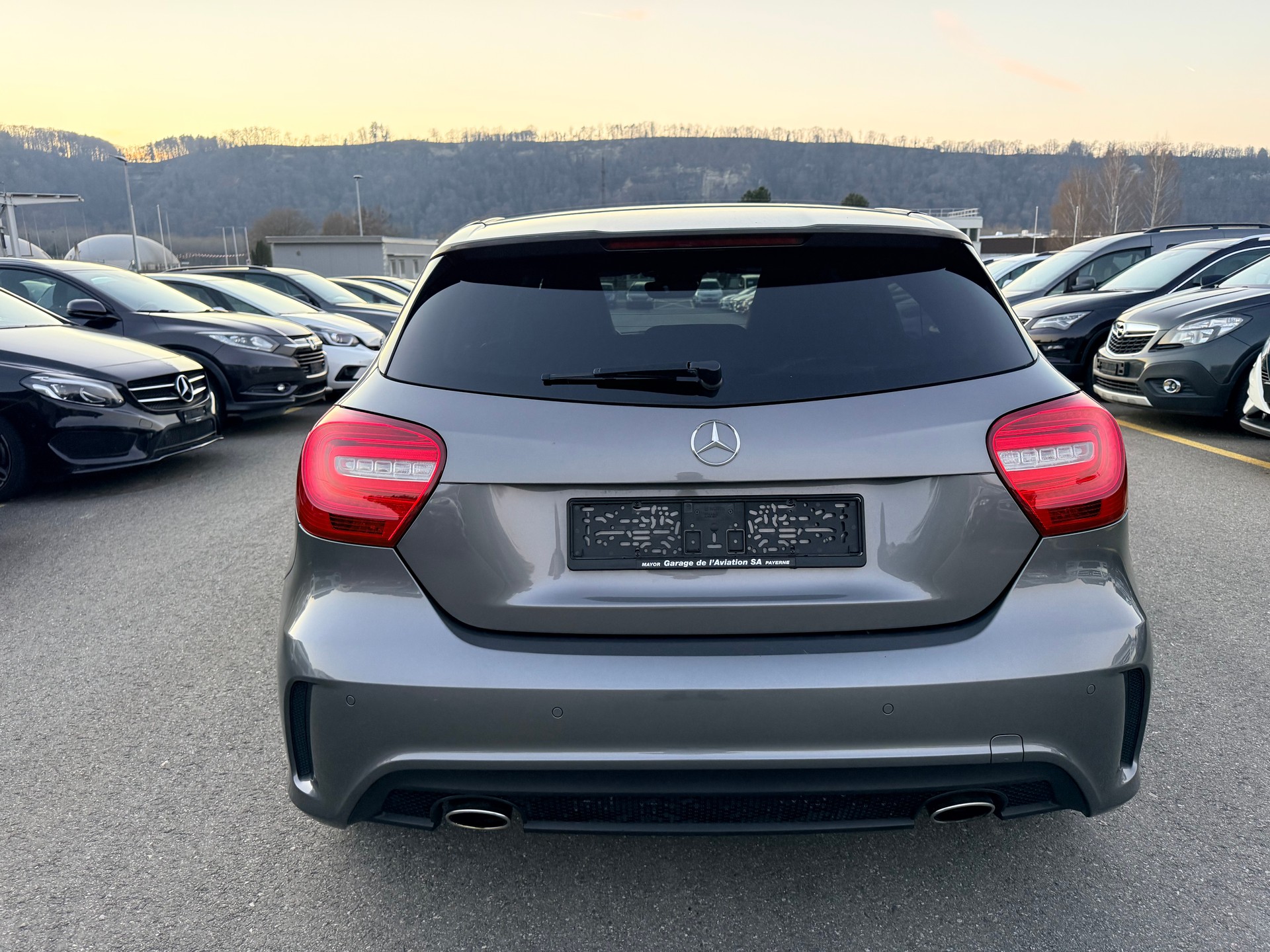 MERCEDES-BENZ A 200 AMG Line 7G-DCT-image-12
