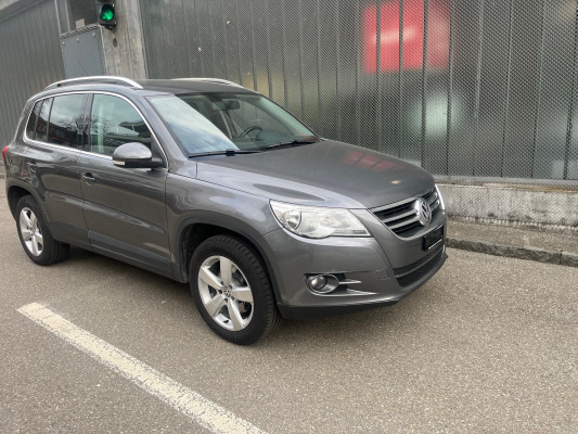 VW Tiguan 2.0 TSI Sport&St.-image-2