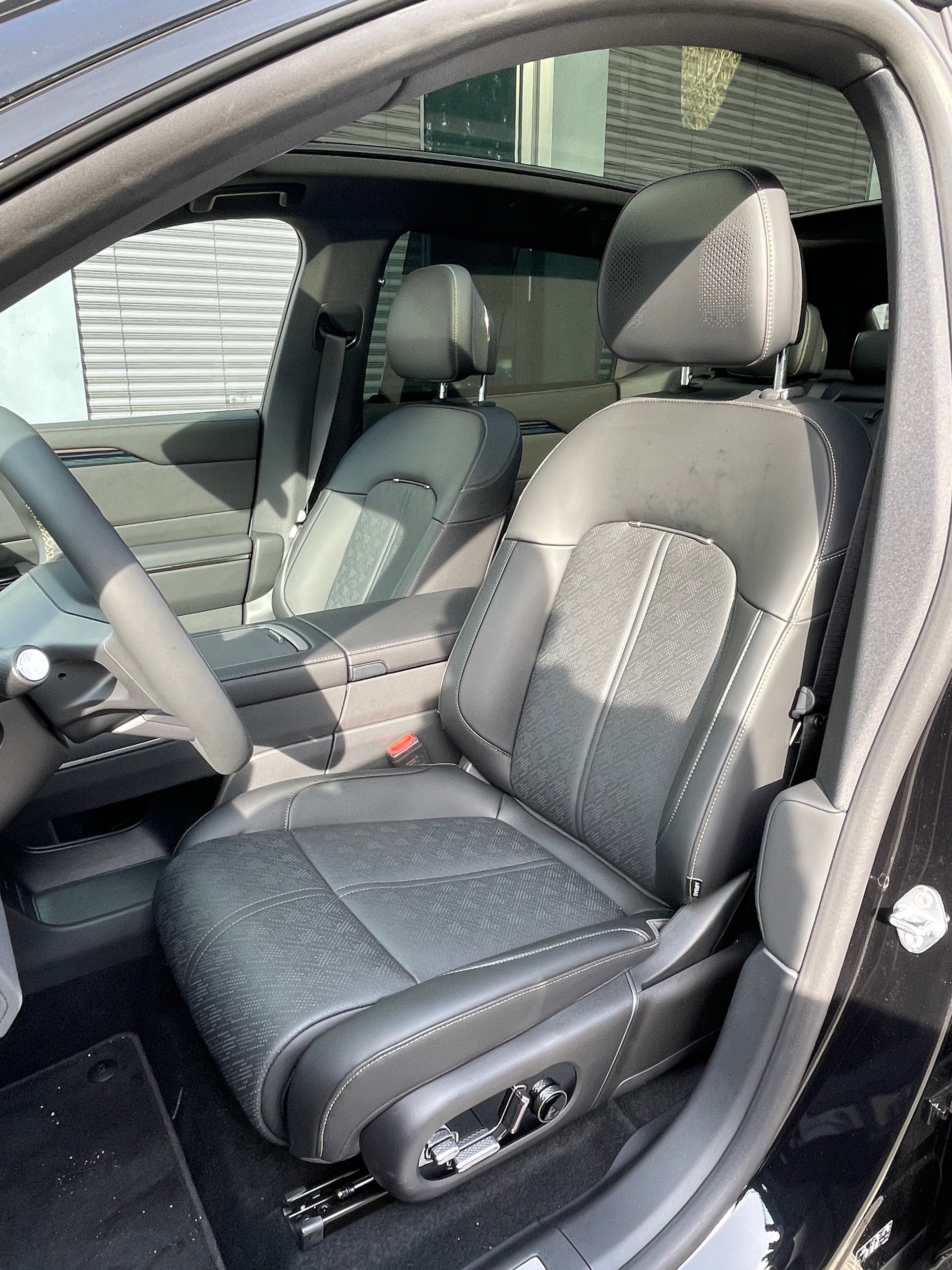 ZEEKR 7X 100kWh Privilege AWD mit Comfort und Cockpitpaket / MODELL 26-image-13