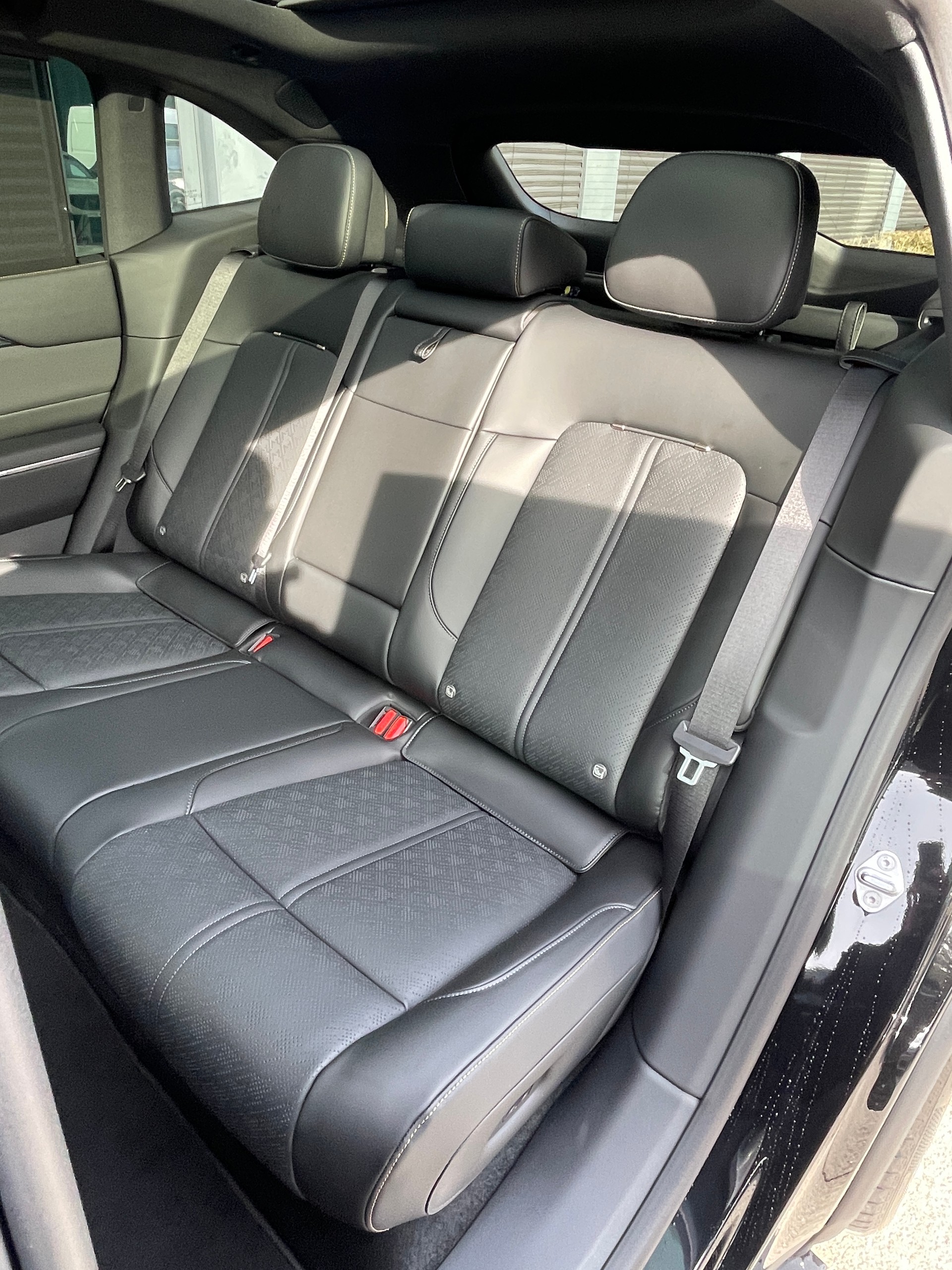 ZEEKR 7X 100kWh Privilege AWD mit Comfort und Cockpitpaket / MODELL 26-image-14
